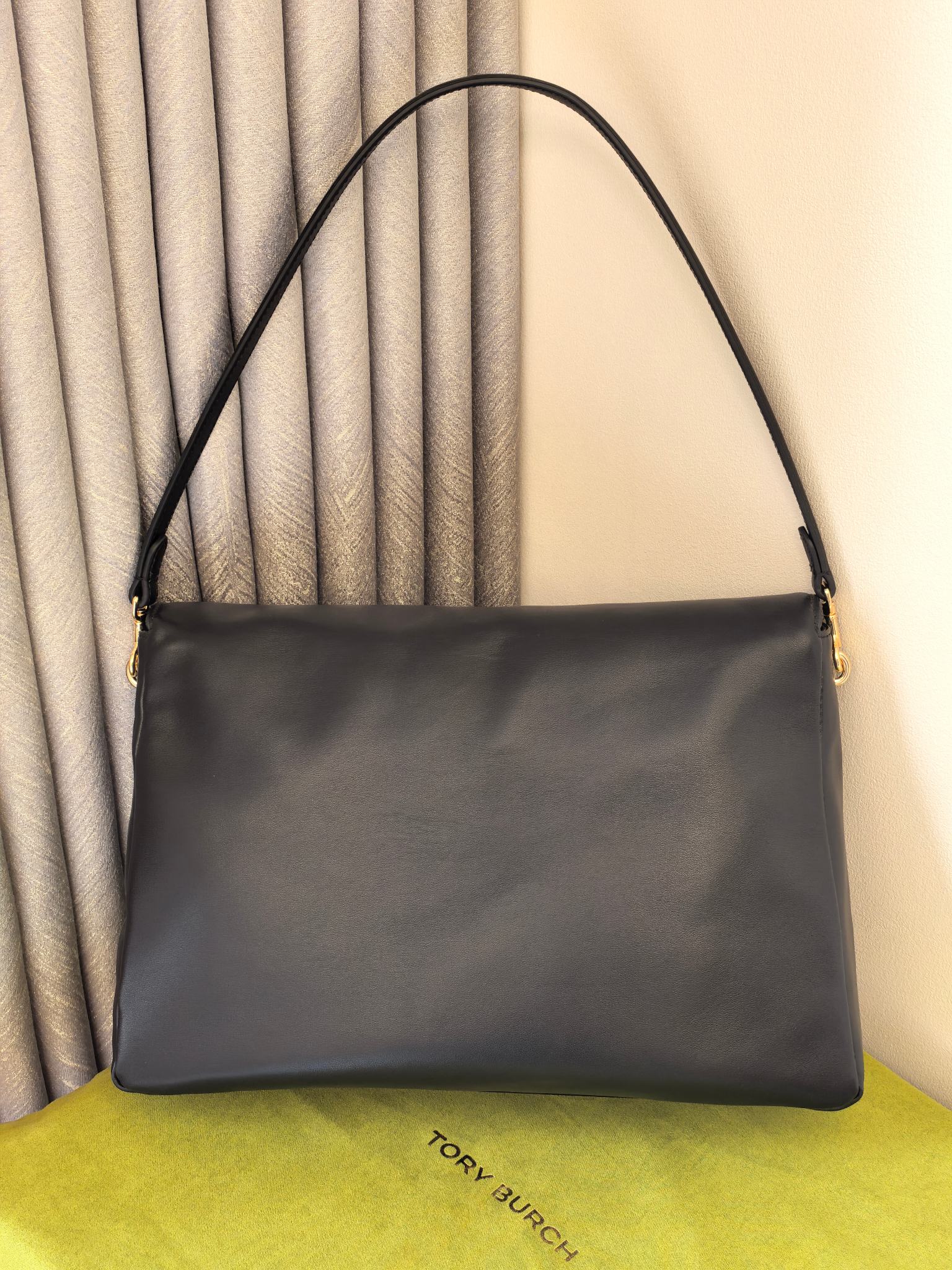 Tory Burch 1513 大号 ToryBurch Charlie 肩背包