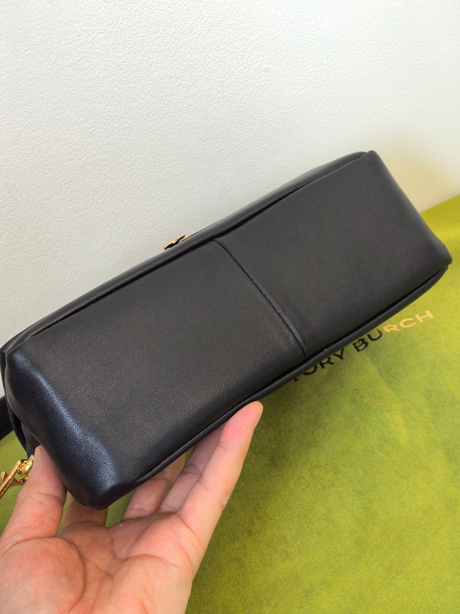 Tory Burch 1515 小号 Charlie 肩背包