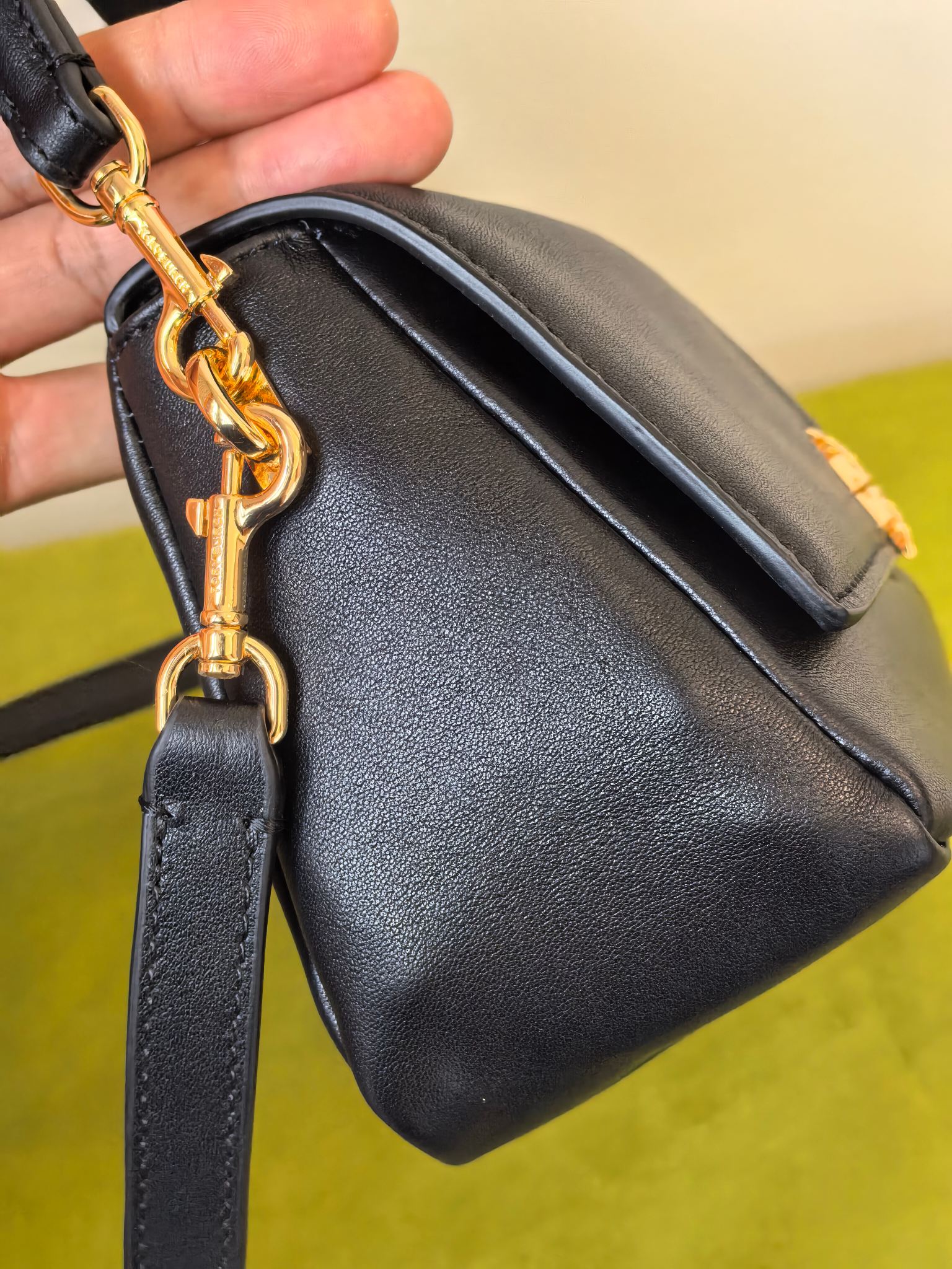 Tory Burch 1515 小号 Charlie 肩背包