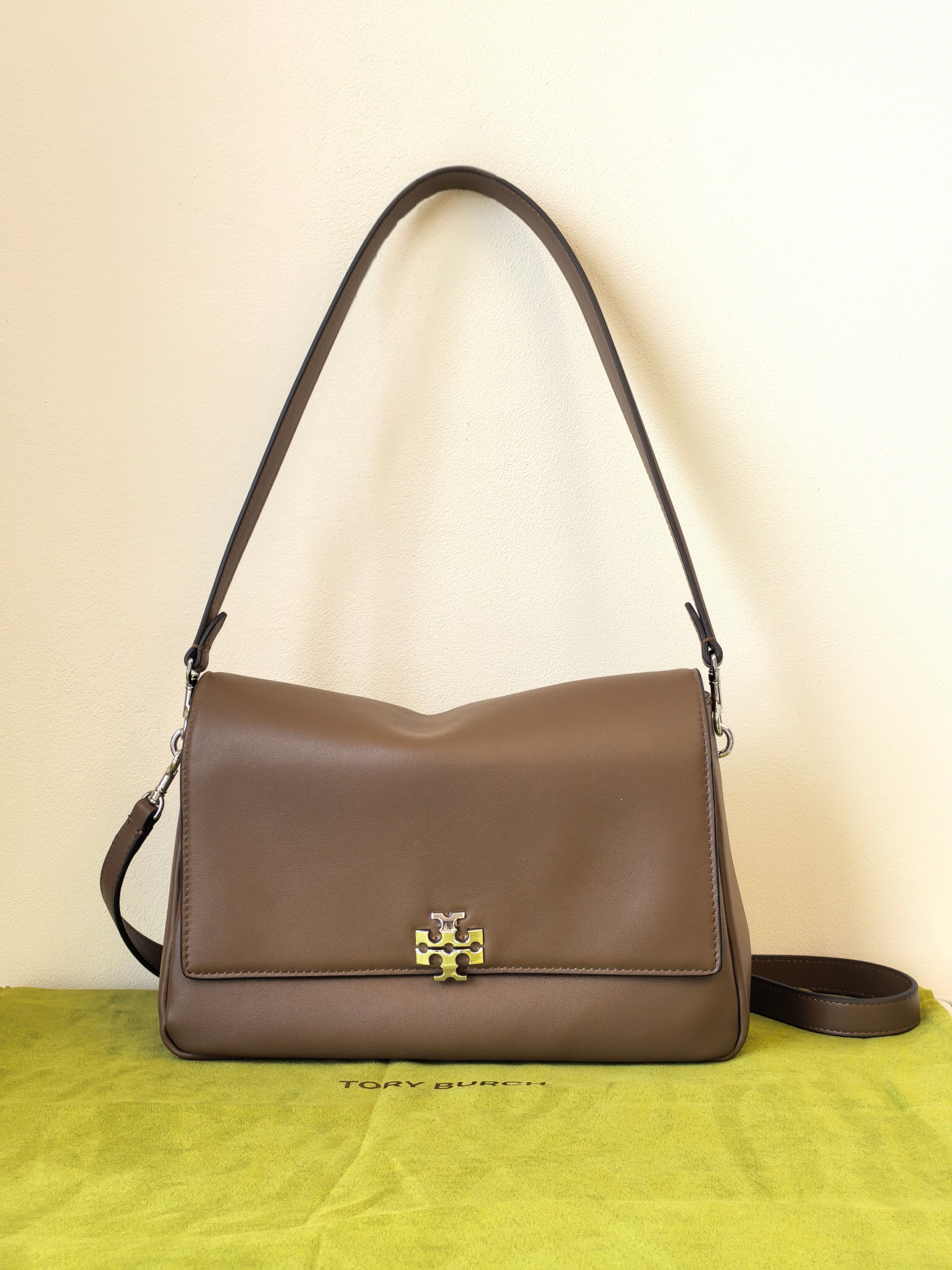 Tory Burch 1514 中号 ToryBurch Charlie 肩背包
