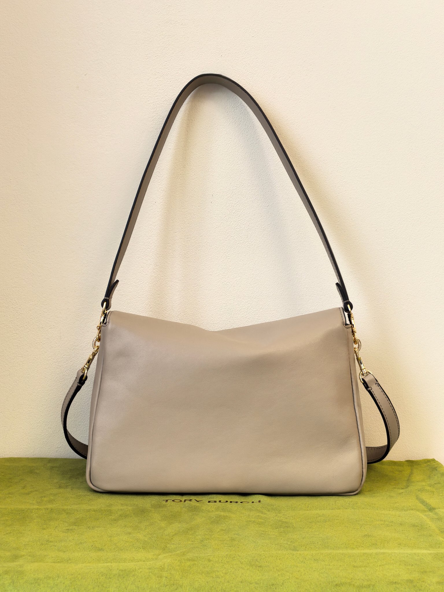 Tory Burch 1514 中号 ToryBurch Charlie 肩背包