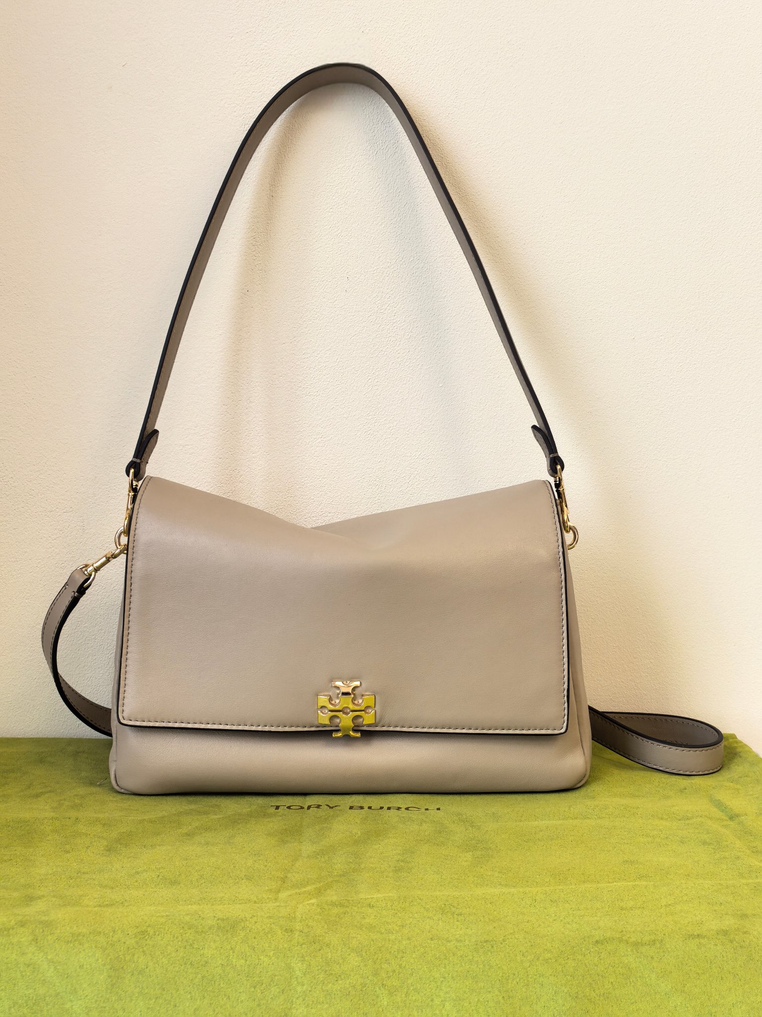 Tory Burch 1514 中号 ToryBurch Charlie 肩背包
