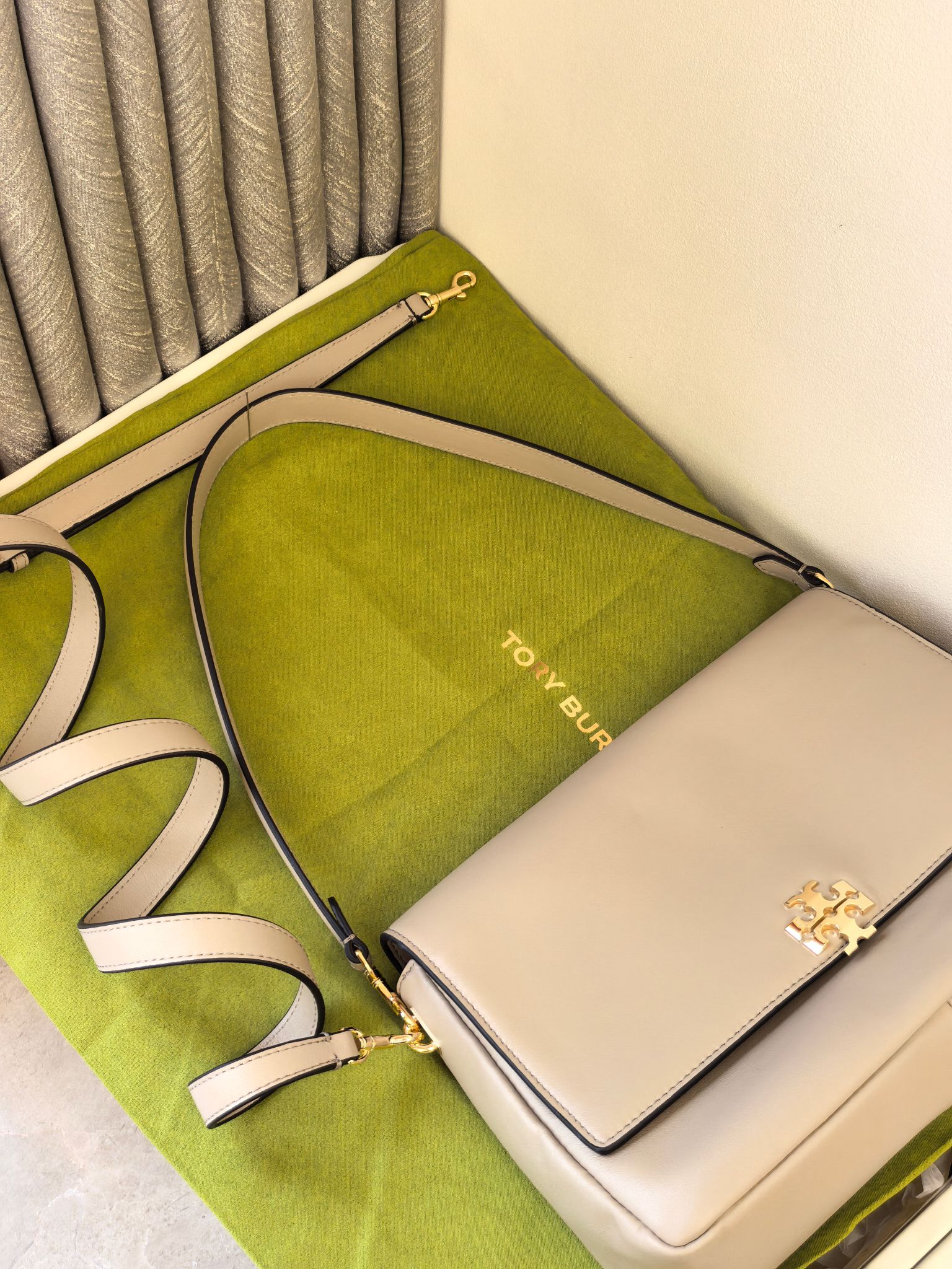 Tory Burch 1514 中号 ToryBurch Charlie 肩背包