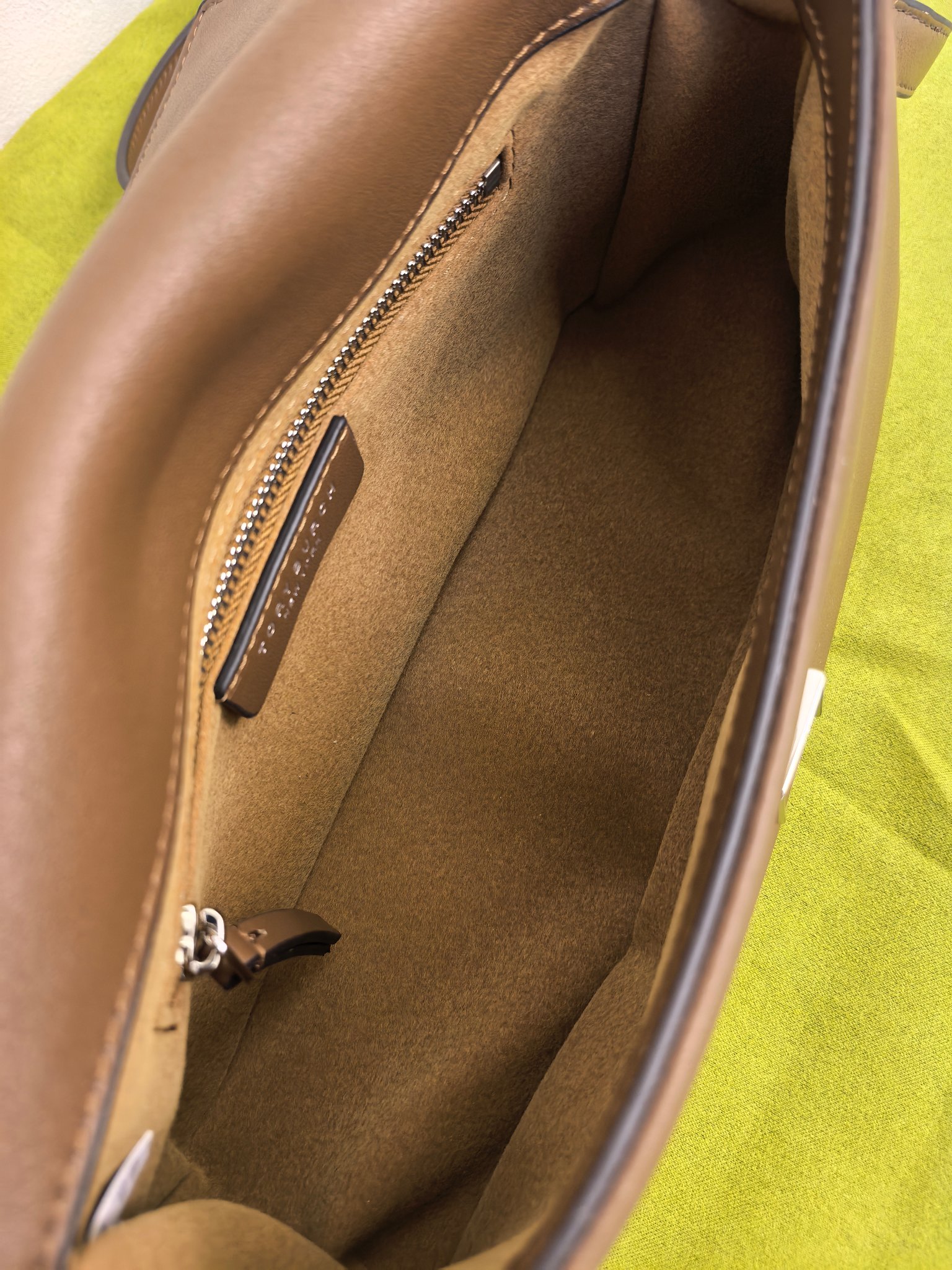 Tory Burch 1515 小号 Charlie 肩背包