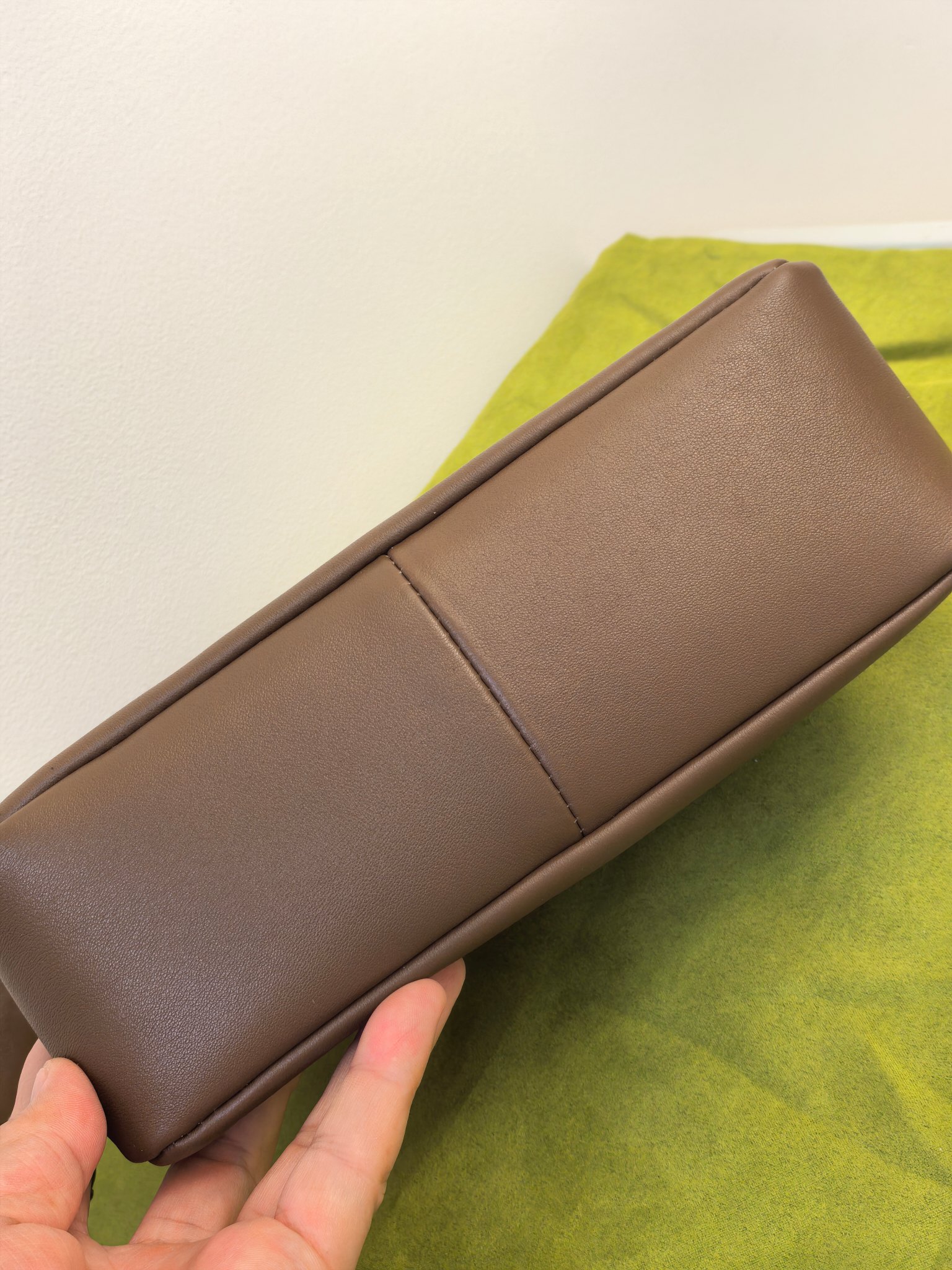 Tory Burch 1515 小号 Charlie 肩背包