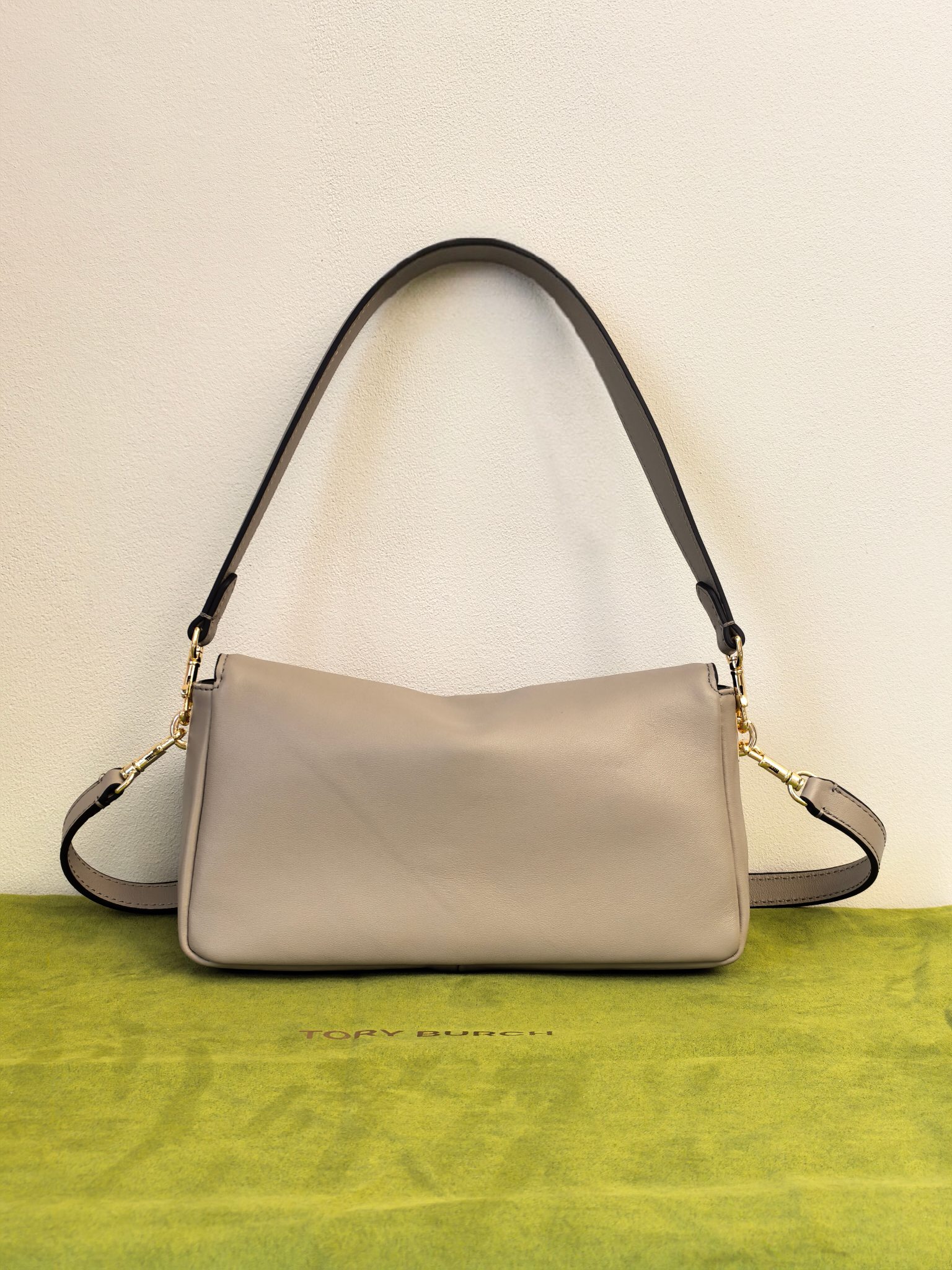 Tory Burch 1515 小号 Charlie 肩背包
