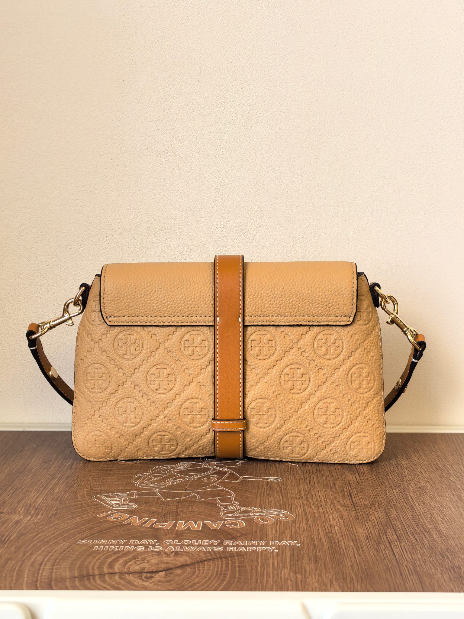 Tory Burch 编号1627TORY BURCH新款马鞍包+双色百搭，马年必入