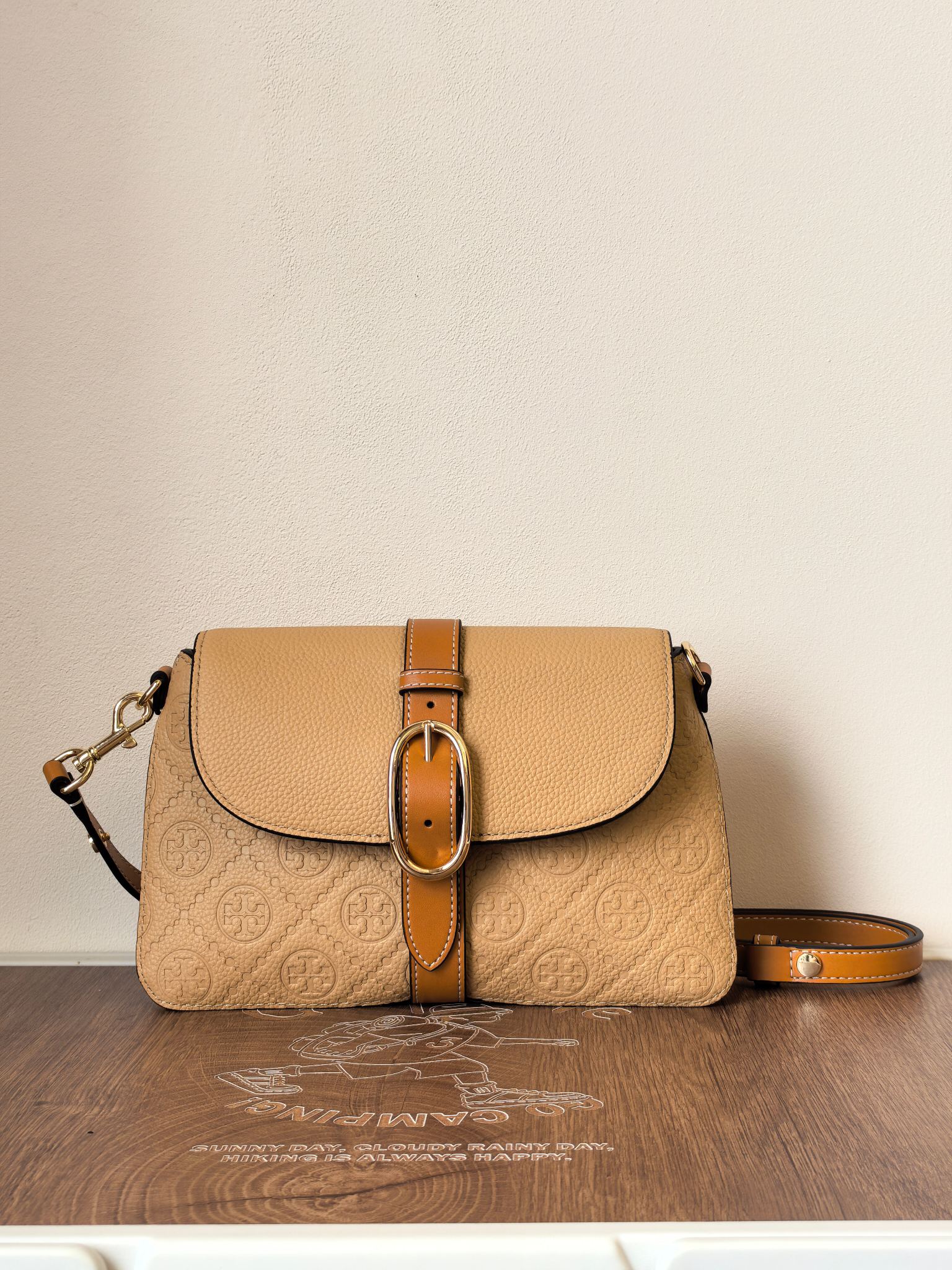 Tory Burch 编号1627TORY BURCH新款马鞍包+双色百搭，马年必入