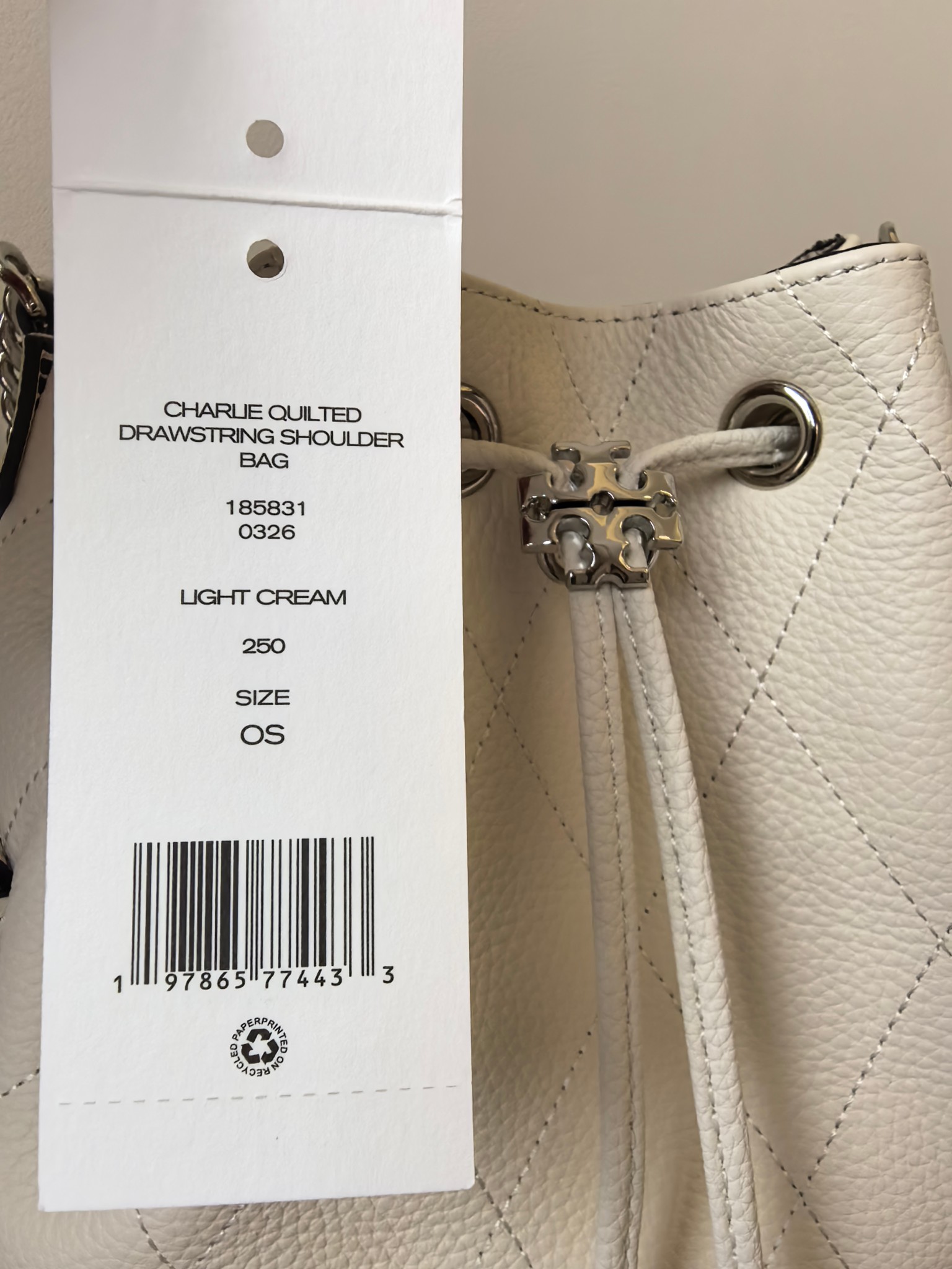 Tory Burch 1517小号TB汤丽柏琦Charlie奶油白大小号淡奶油色 跟个小蛋糕 刚到货有行程就Q我吧谢谢啦