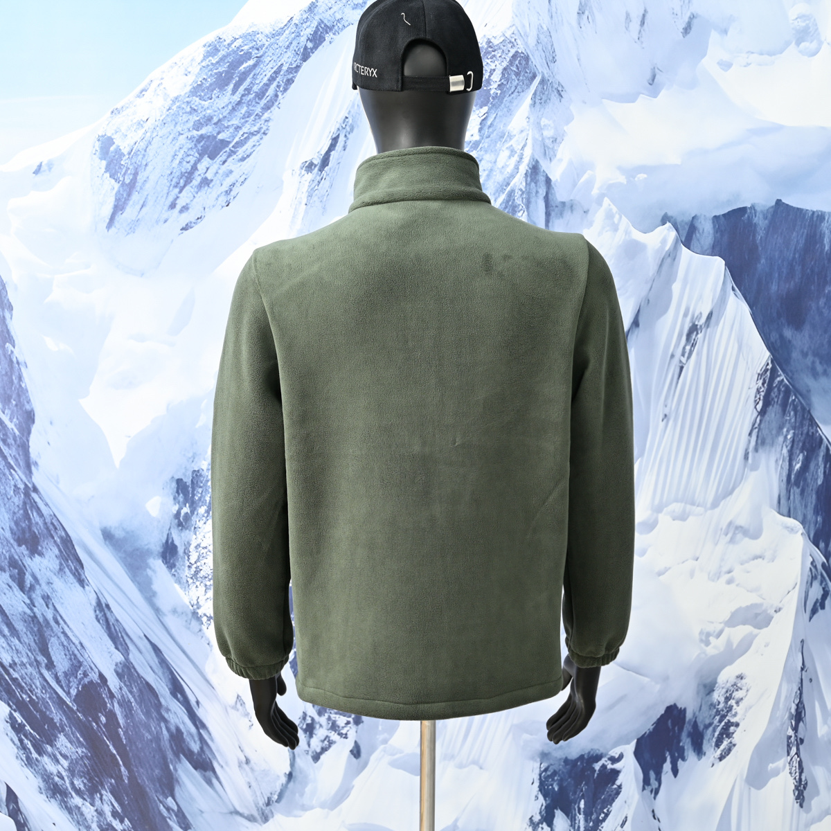 💰150
ARC'TERYX/始祖鸟25ss秋冬新款刺绣立领抓绒户外休闲外套!顶级版本!
外穿功能型保暖运动跑步抓绒外套!双面抓绒,上身贼舒服,中等厚度男士内搭打底良品!好货不多,速度备起来啦!
清远代工,纯正出口的订单,同款国内门店有售运动健身无拘束感,内搭外穿神器,运动时直接外穿也OK!
纯色经典款,适合任意年龄段,任意场合,立领风格,袖臂鸟家重工田岛刺绣logo,采用拉链闭合,稳重又尽显庄重,运动又不失休闲,真的超级经典的款式,秋冬季室外运动、打篮球、跑步、羽毛球,上身一件足以!
超级好的一款运动保暖型外套,不用犹豫,速度备上!
颜色:绿色 灰色 黑色
尺码 衣长 胸围 袖长 建议体重
L 67 108 60 130以下
XL 69 112 61.5 130-145
2XL 71 116 63 145-160
3XL 73 120 64.5 160-180
4XL 75 125 66 180-200
纯手工测量存在1-2CM误差!!