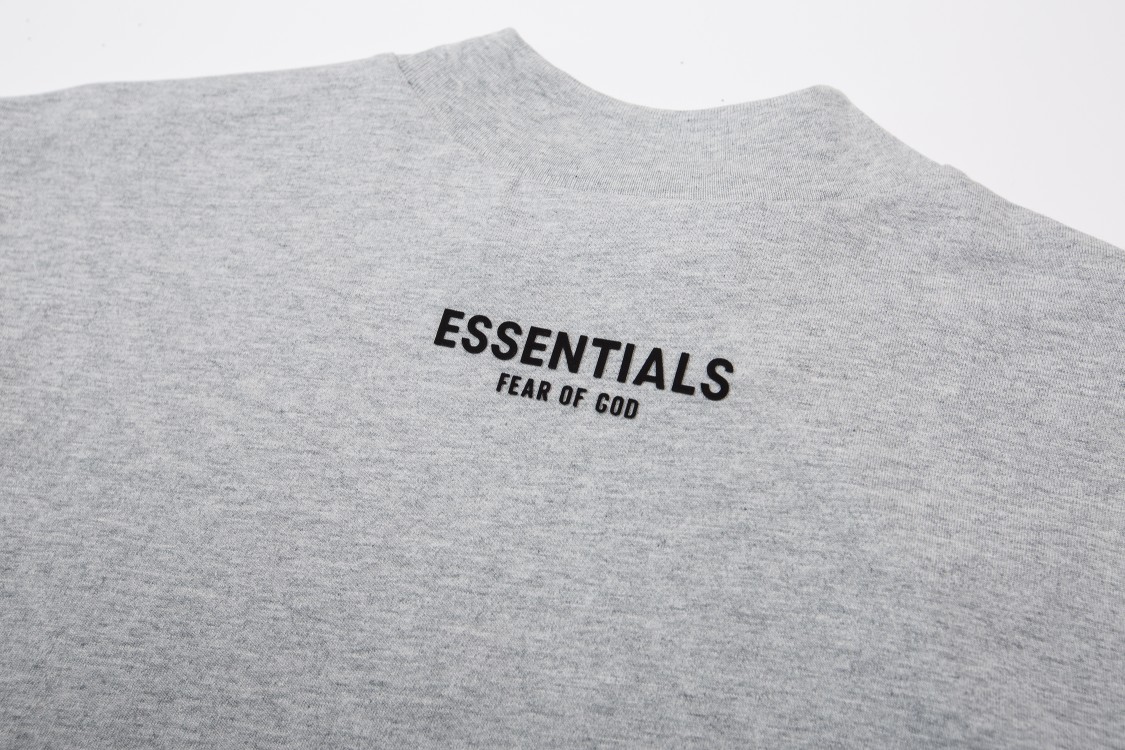 FEAR OF GOD ESSENTIALS T恤服装 8