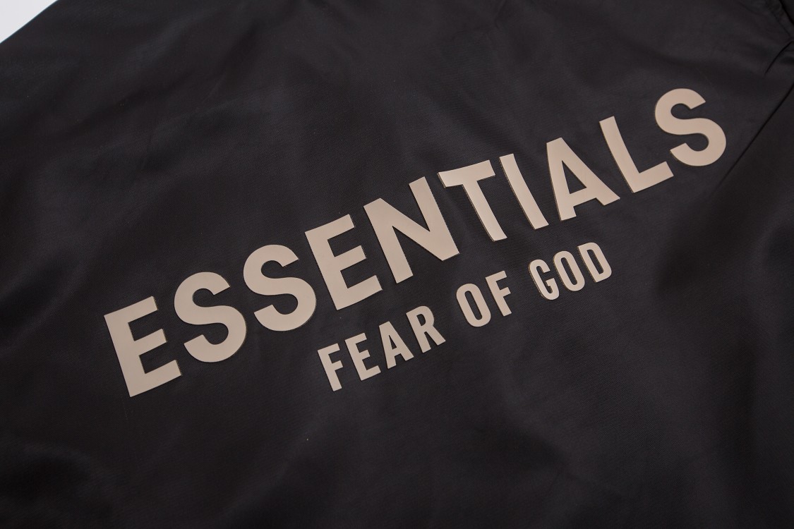 Fear of God’s New Future Resker Training Essentials in Cyan, White, Smoke, and Ashes - 图片 7