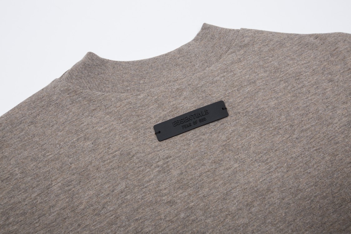 FOG FEAR OF GOD 假日系列 短袖T恤服装 9