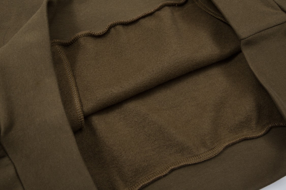 “FEAR OF GOD Homecoming Collection: Fog School Winds Collar Apparel in Various Colors” - 图片 9