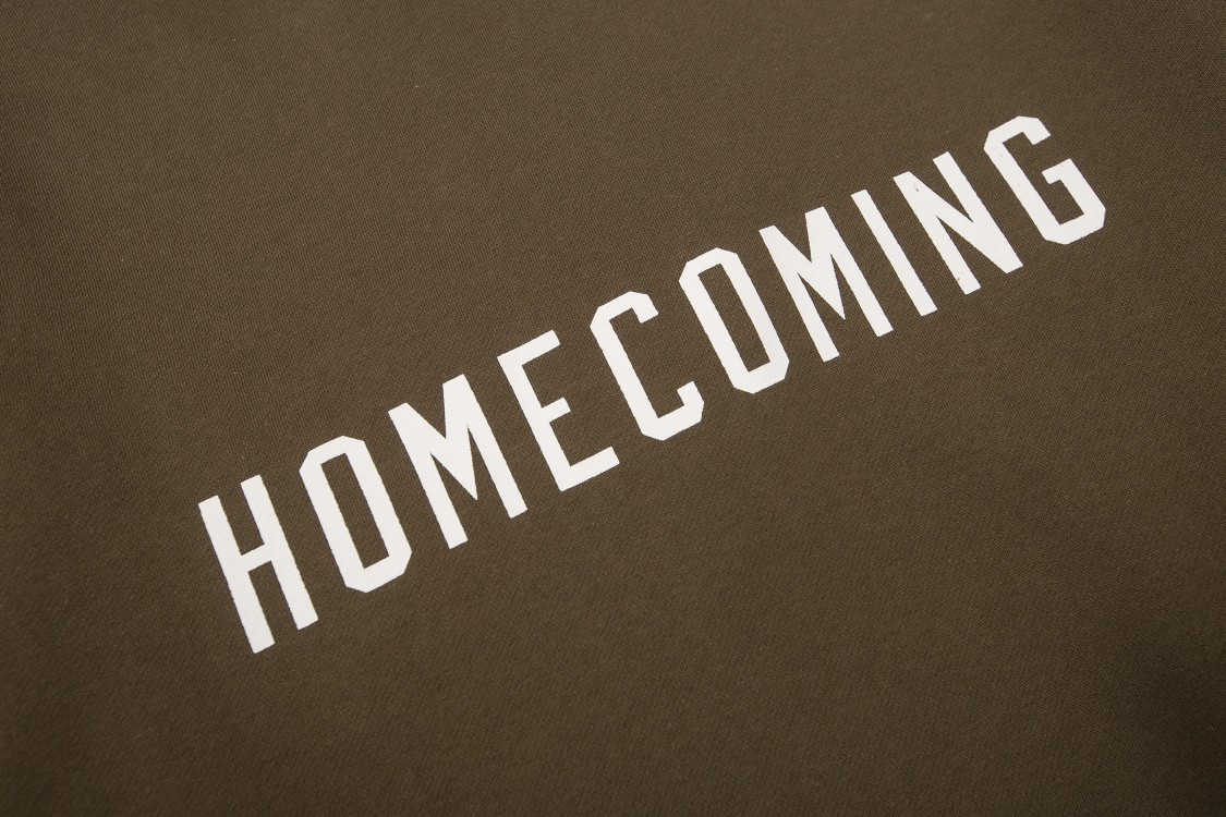 “FEAR OF GOD Homecoming Collection: Fog School Winds Collar Apparel in Various Colors” - 图片 8