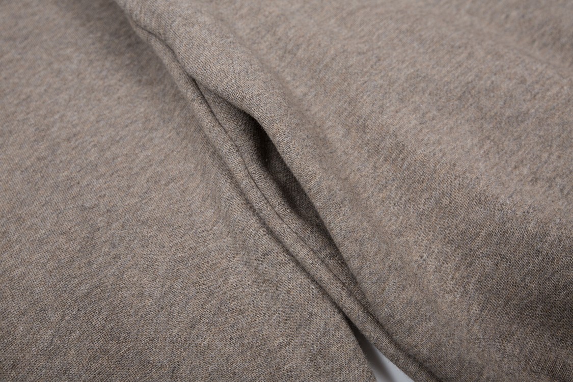 Fear of God Essentials: Red, Blue, Dark Fog & Ashes Folded-In-Close Section. - 图片 8