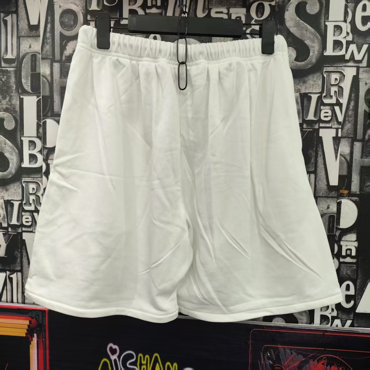 FEAR OF GOD ESSENTIALS 短裤服装 3