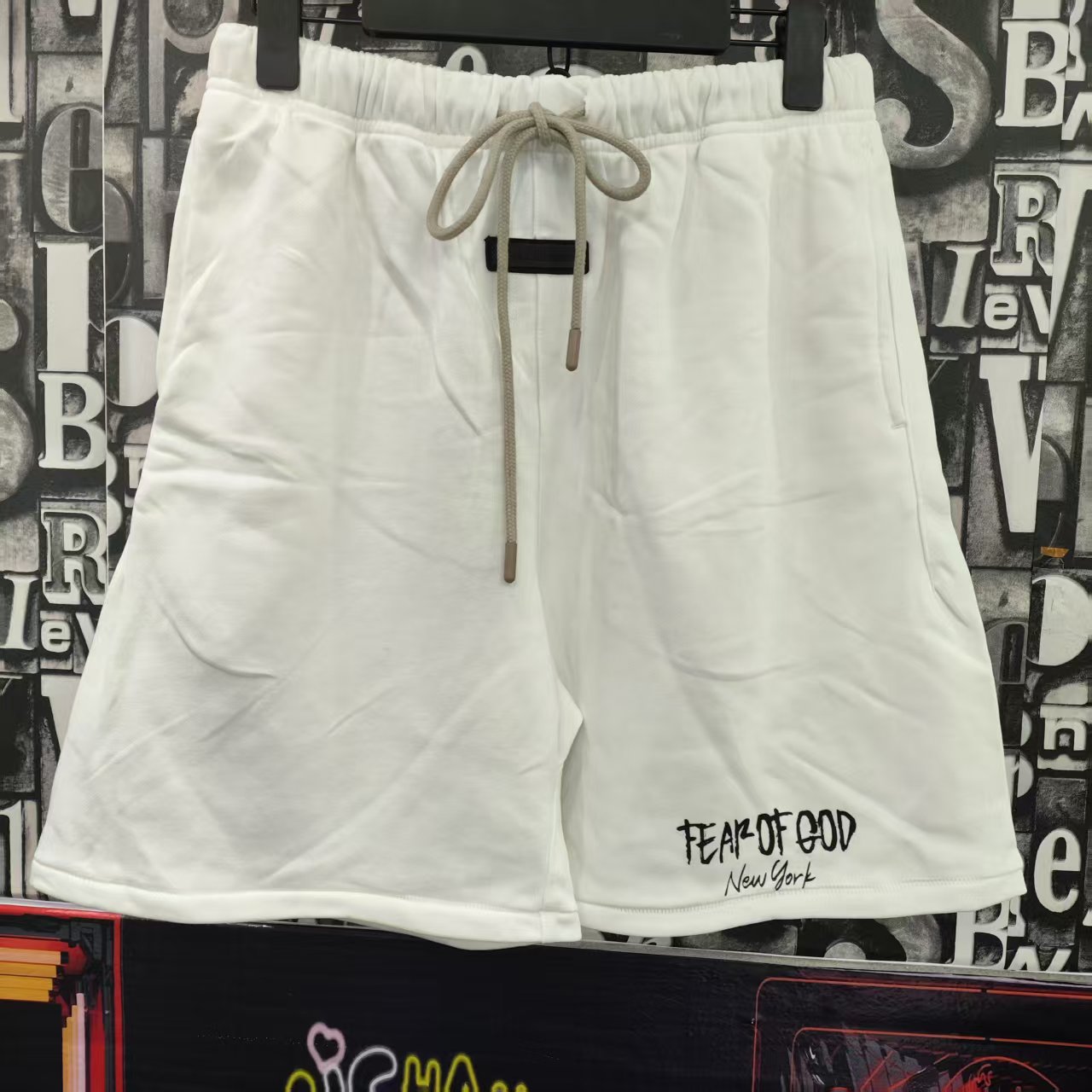FEAR OF GOD ESSENTIALS 短裤服装 2