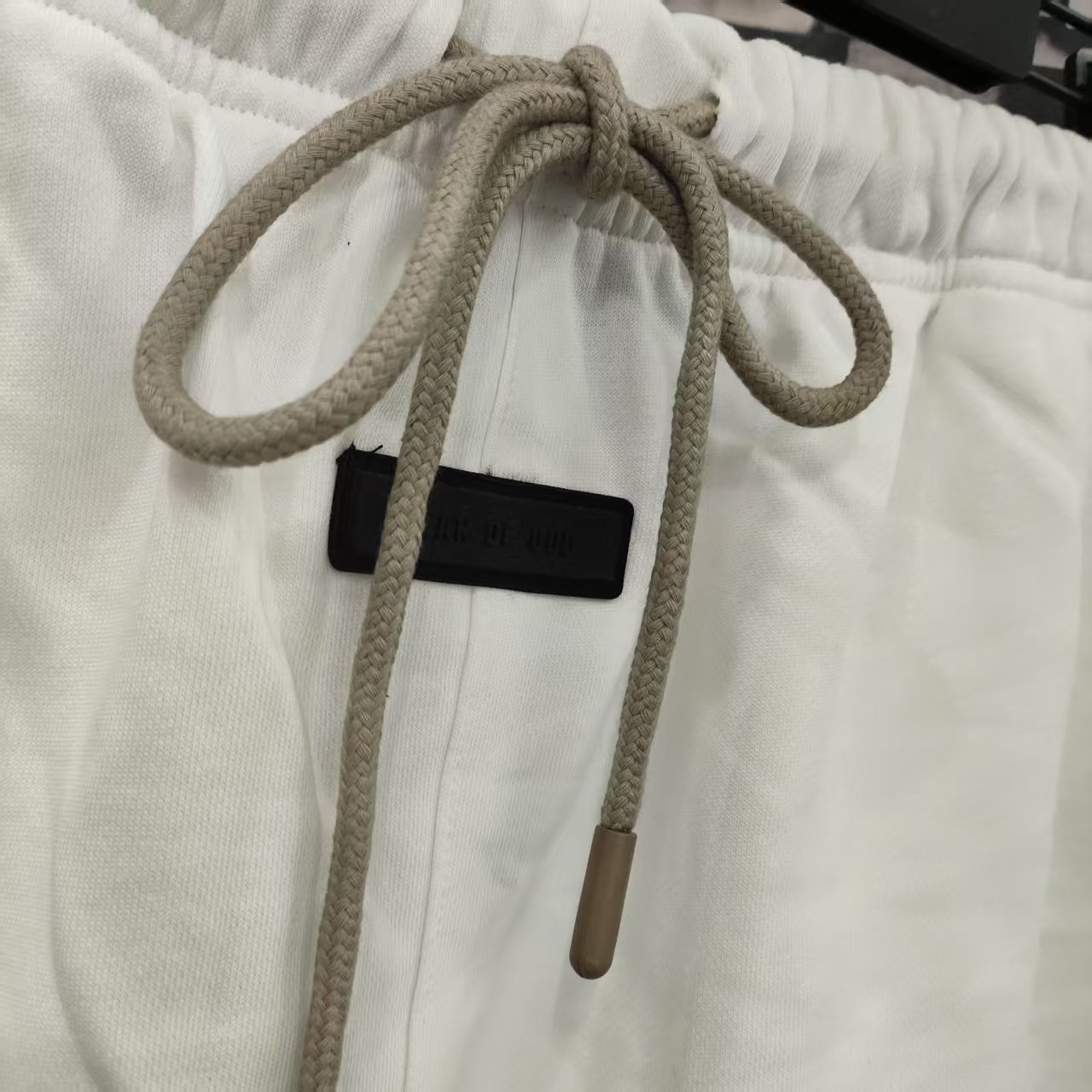 FEAR OF GOD ESSENTIALS 短裤服装 4