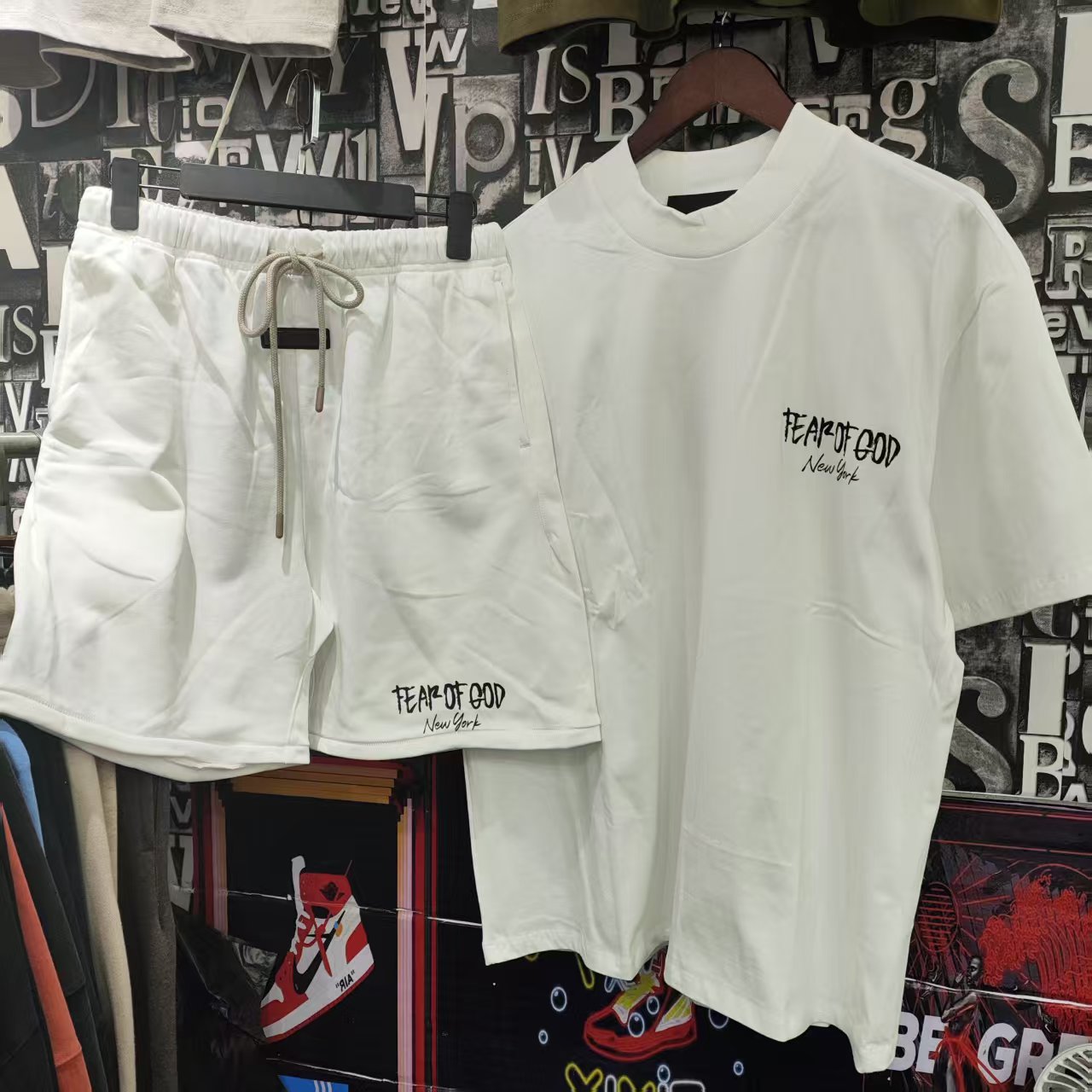 FEAR OF GOD ESSENTIALS 短裤服装 8