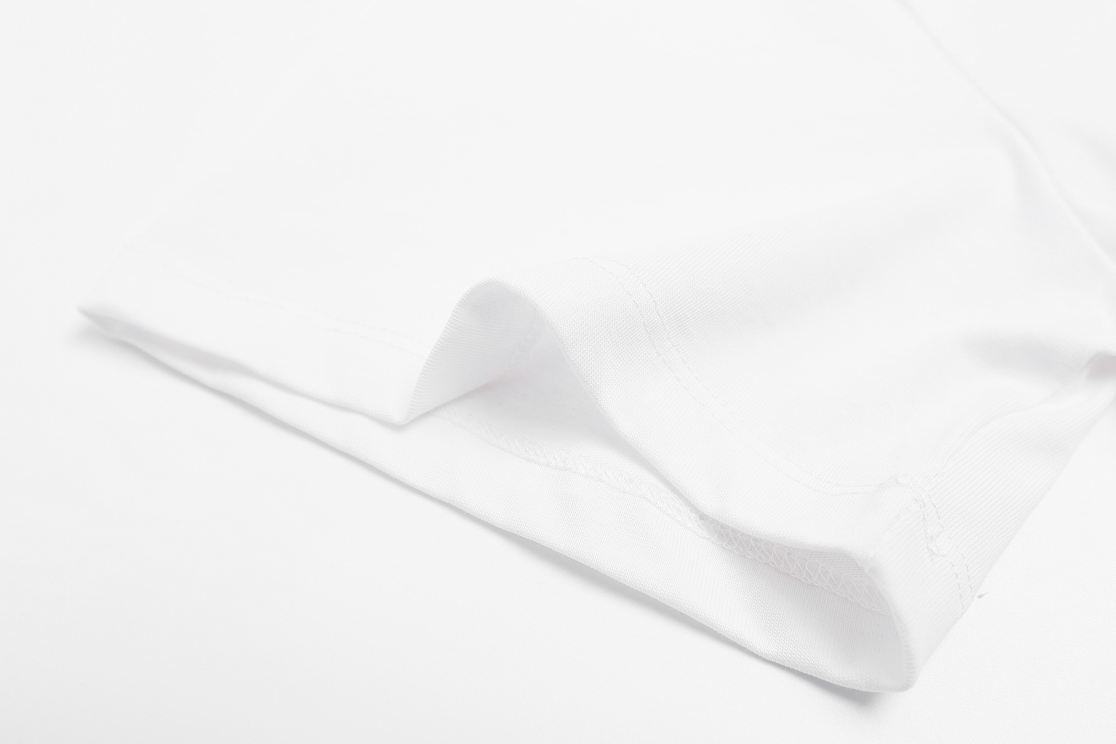 Embroidered FOG Designed Pure T-Shirt with Essentials in Black and White - 图片 6