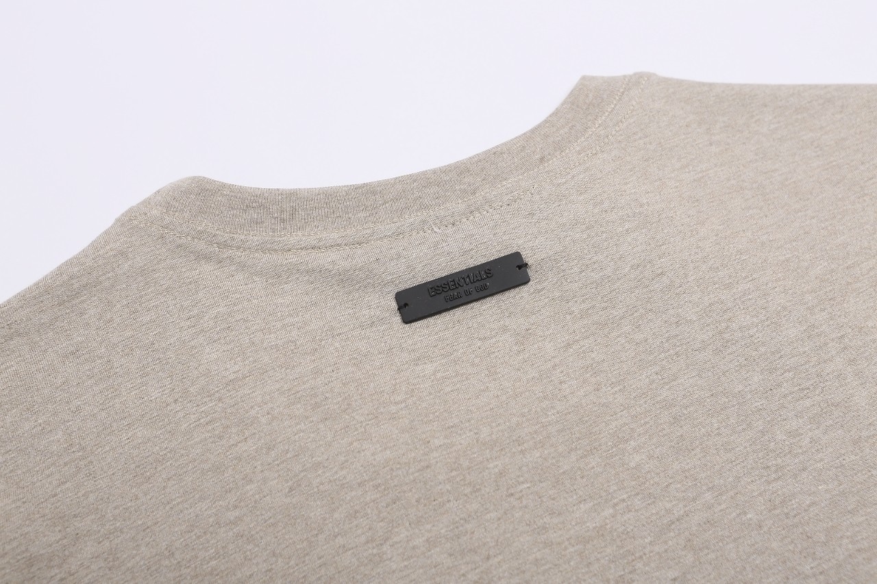 Essentials  T恤背心服装 9