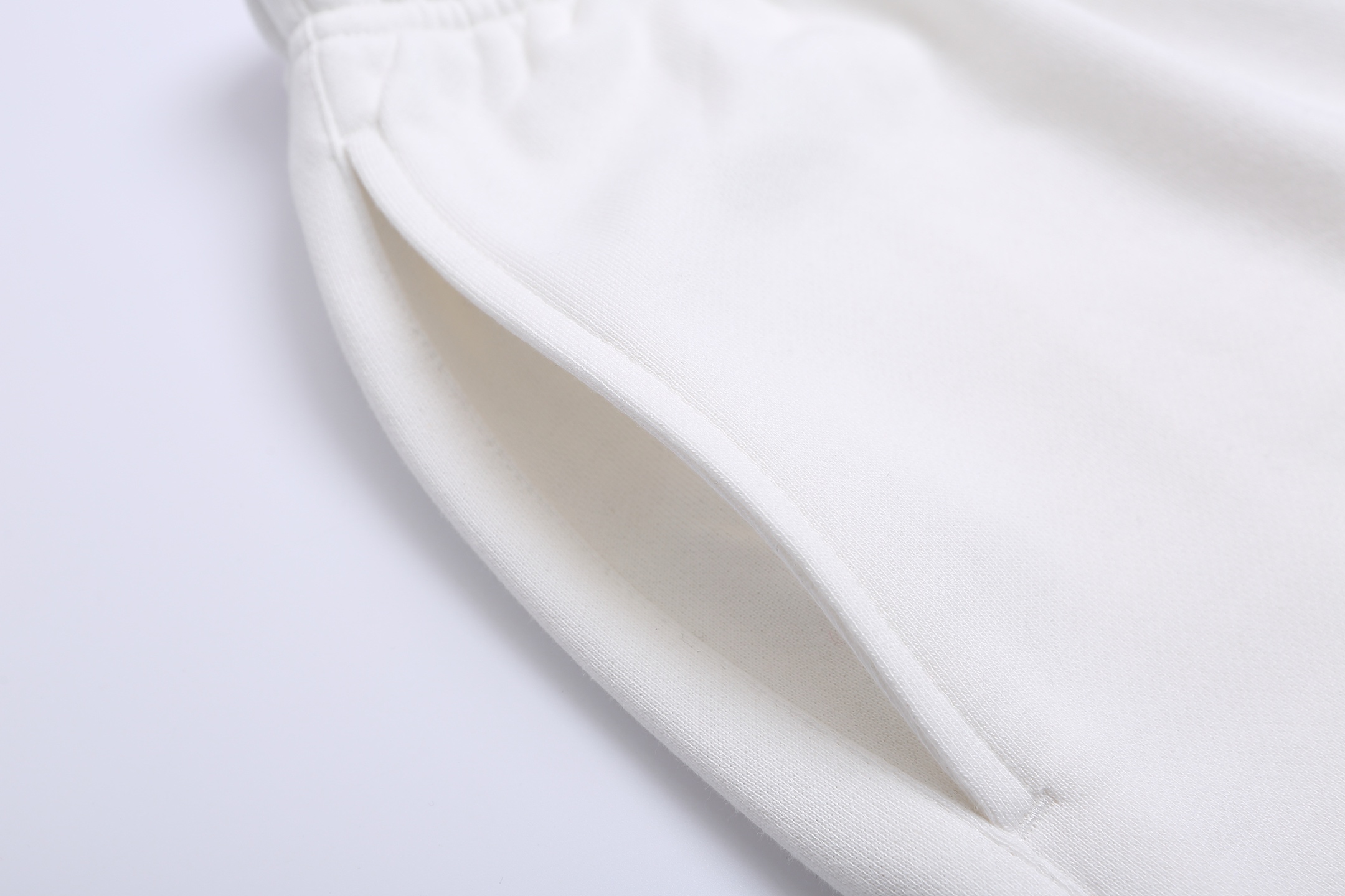 Fear of God New York Pants: Essential Lettered Design in Black & White, Sizes S-XL - 图片 6