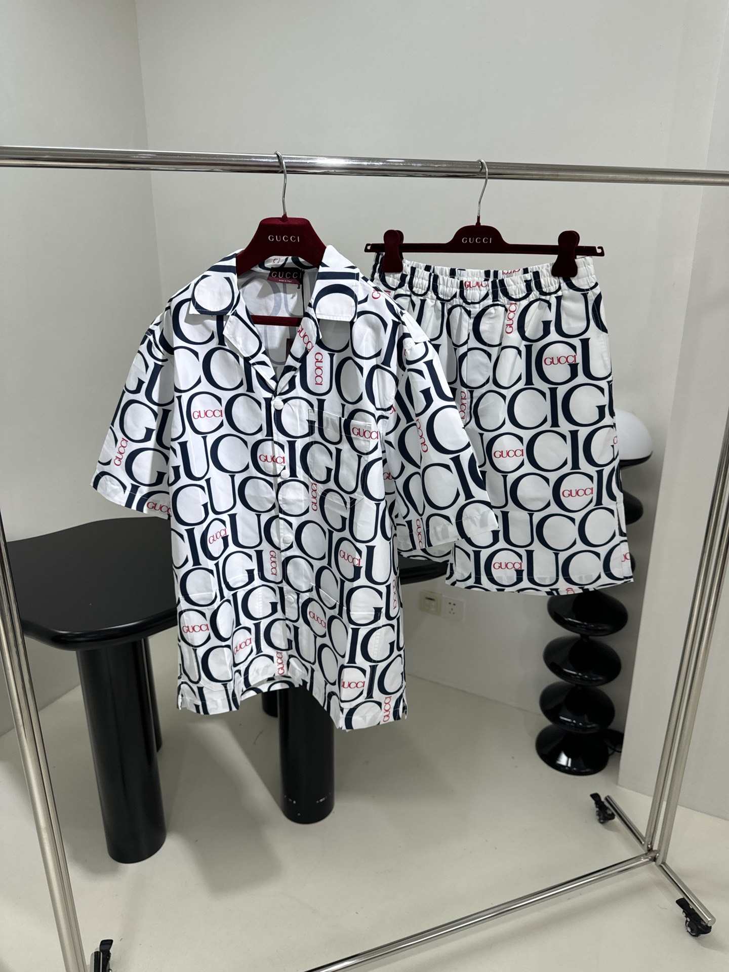 Luxury Travel-Inspired T-shirt Collection by Guccio for Spring and Summer.
