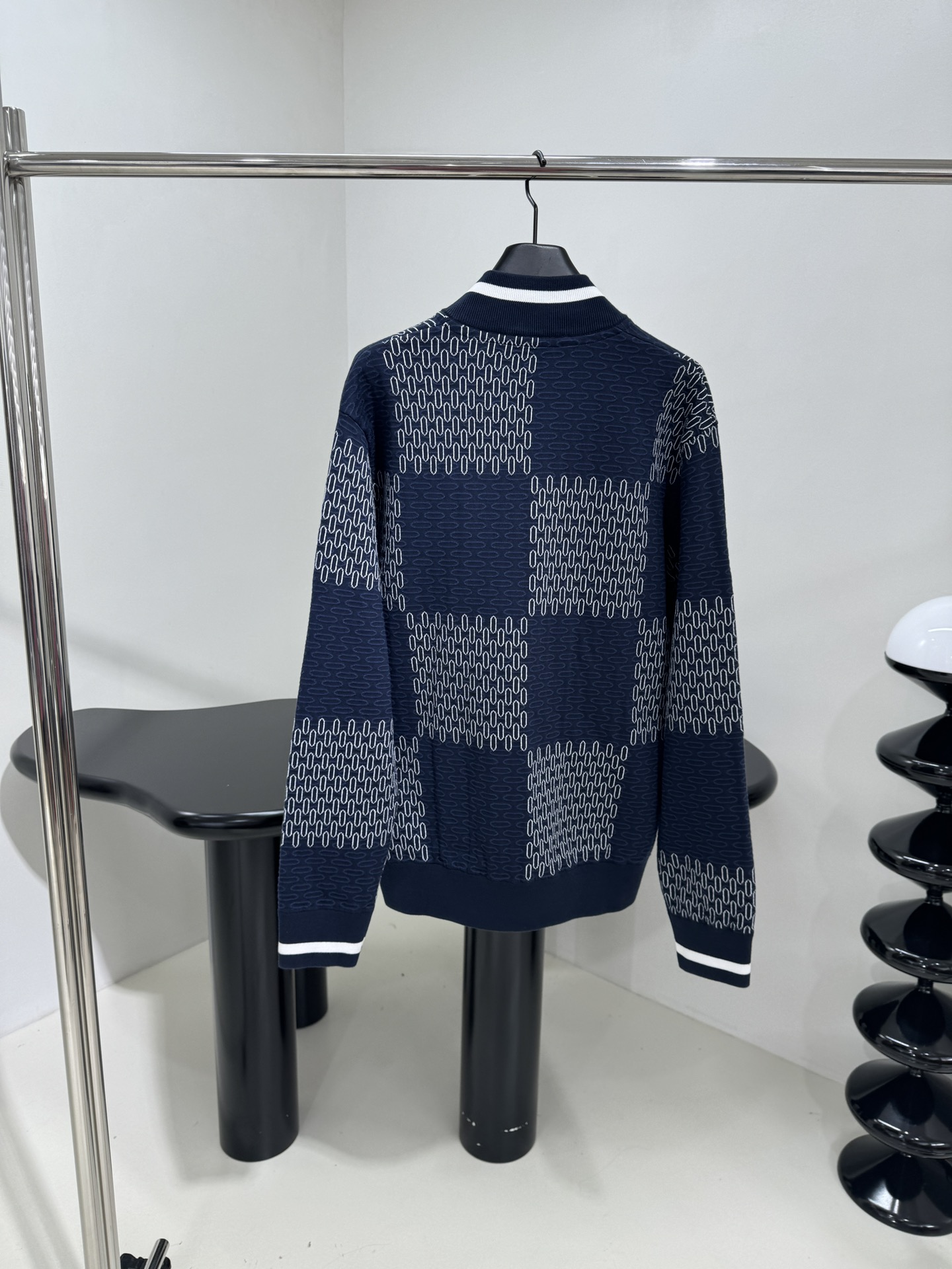Dark Blue Single-Size Female Suit with Cotton Knitted Pilot Coat and Brand Prefix - 图片 3