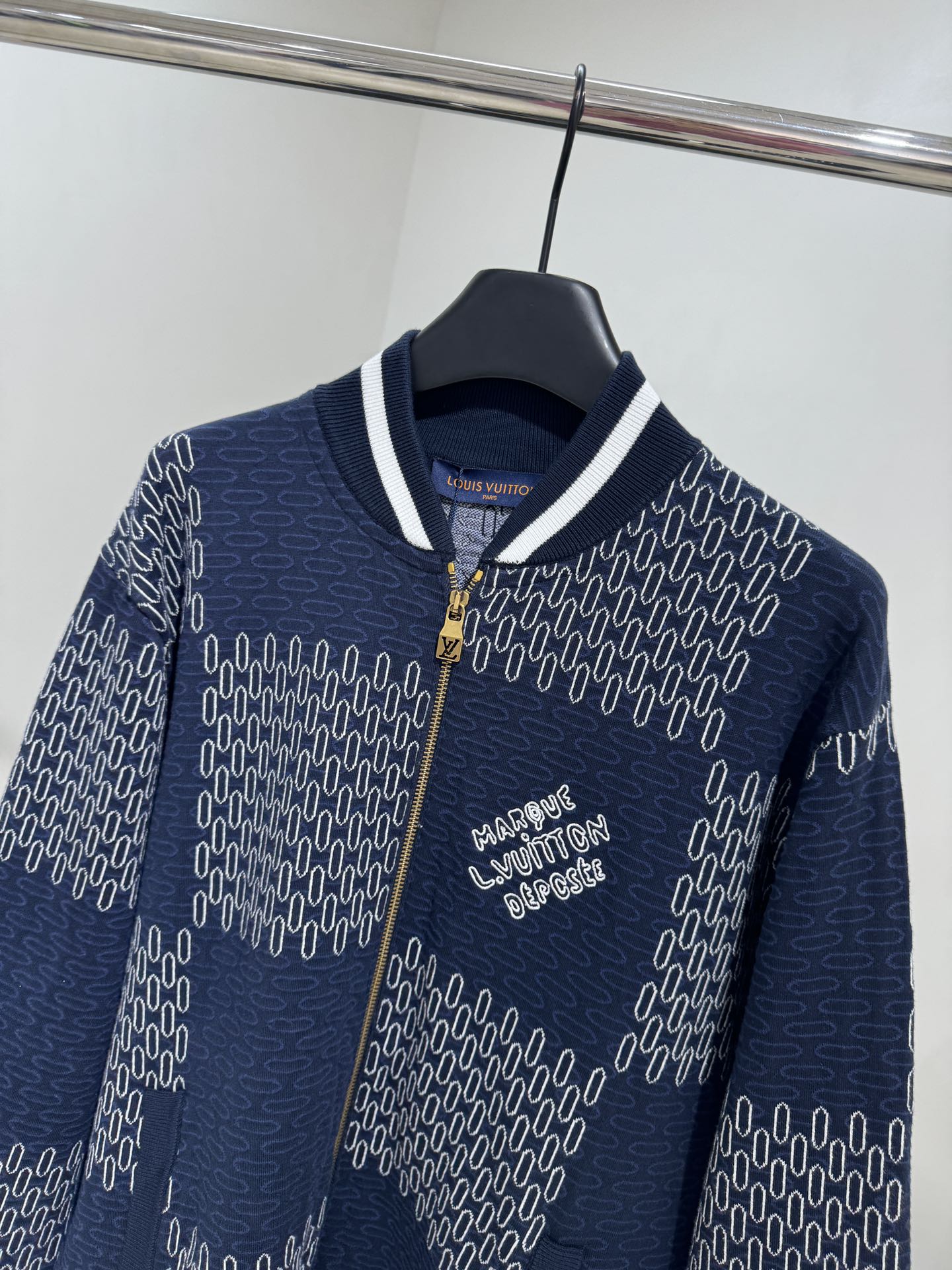 Dark Blue Single-Size Female Suit with Cotton Knitted Pilot Coat and Brand Prefix - 图片 2