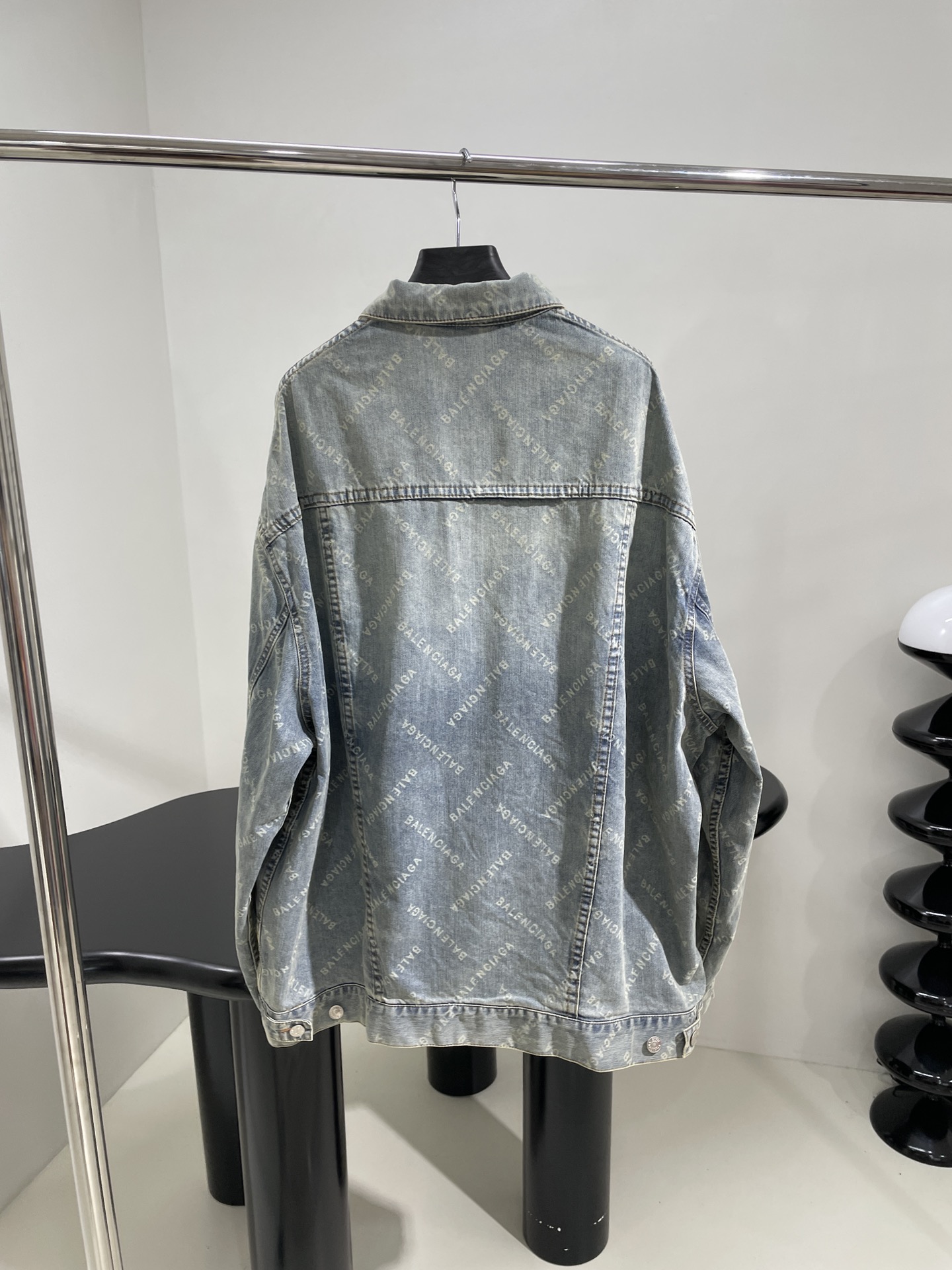 Barenciag New Danning Shape Jacket Cowboy: Single-Size Female Suit with Retro Details - 图片 5