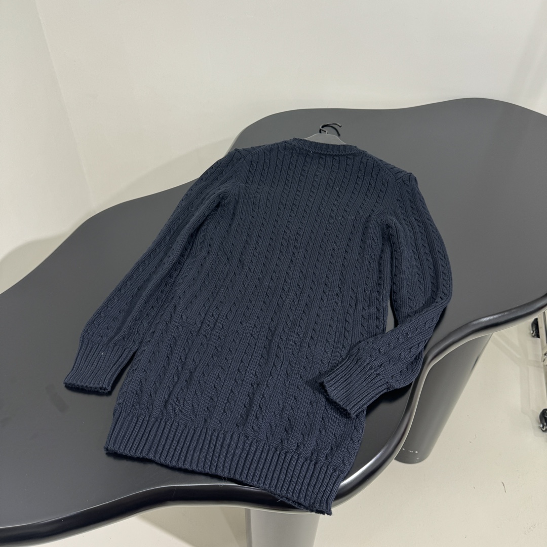 Chlo Knit Shirt Women’s Suit with Metal Buttons and Olive Green Color - 图片 8
