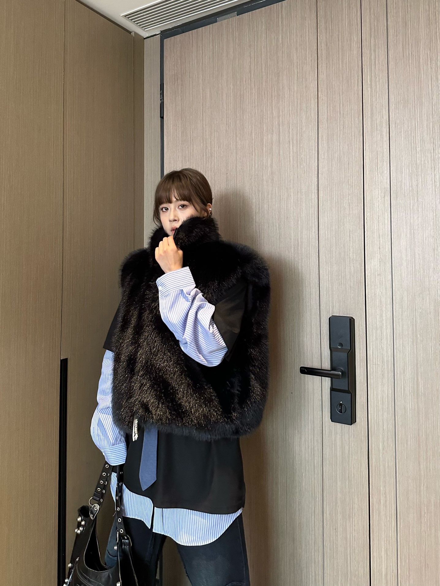 High-End Quality Female Suit with Dustproof Bags and Two-Faced Horse Armor - 图片 2