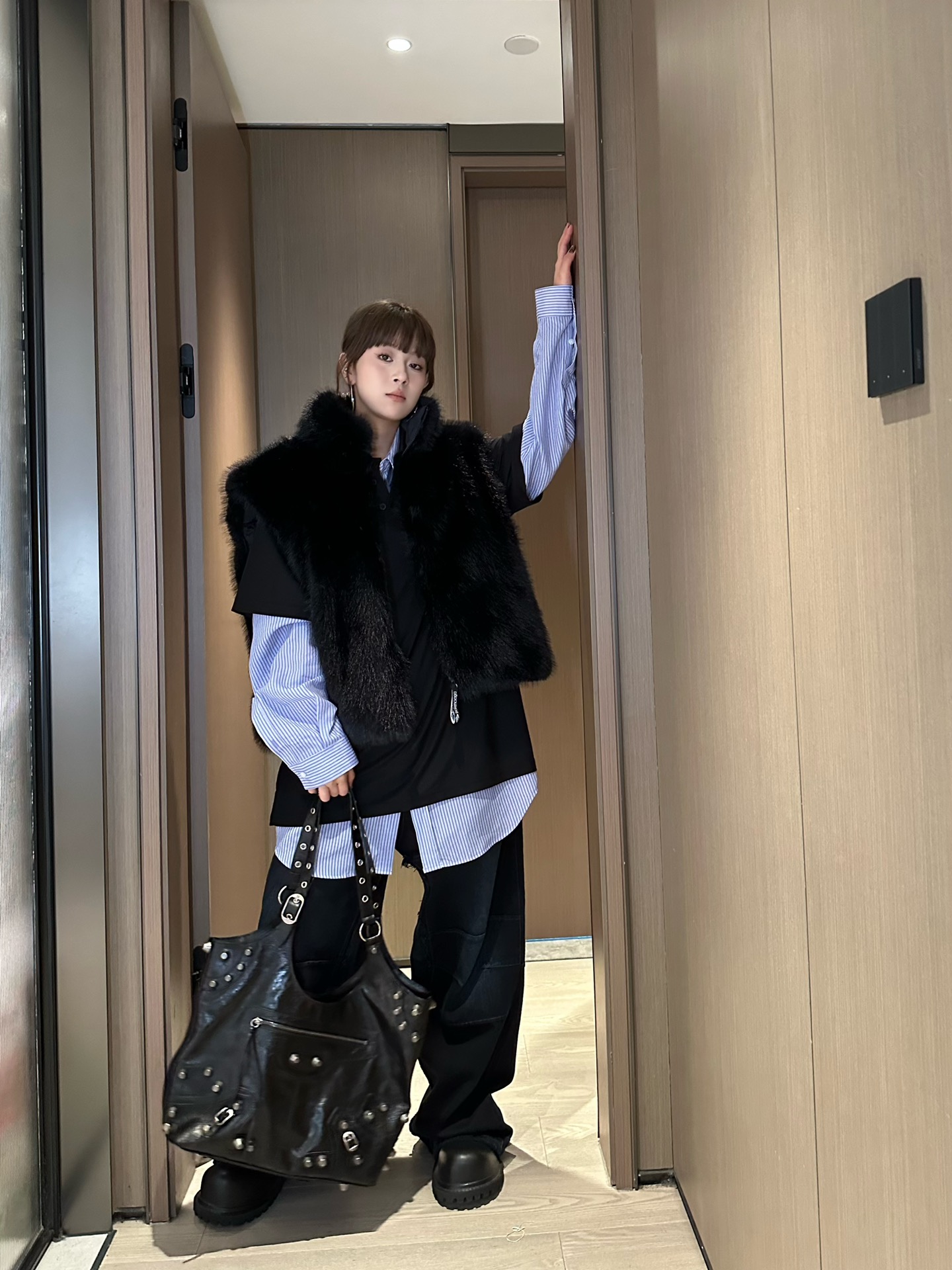 High-End Quality Female Suit with Dustproof Bags and Two-Faced Horse Armor - 图片 8