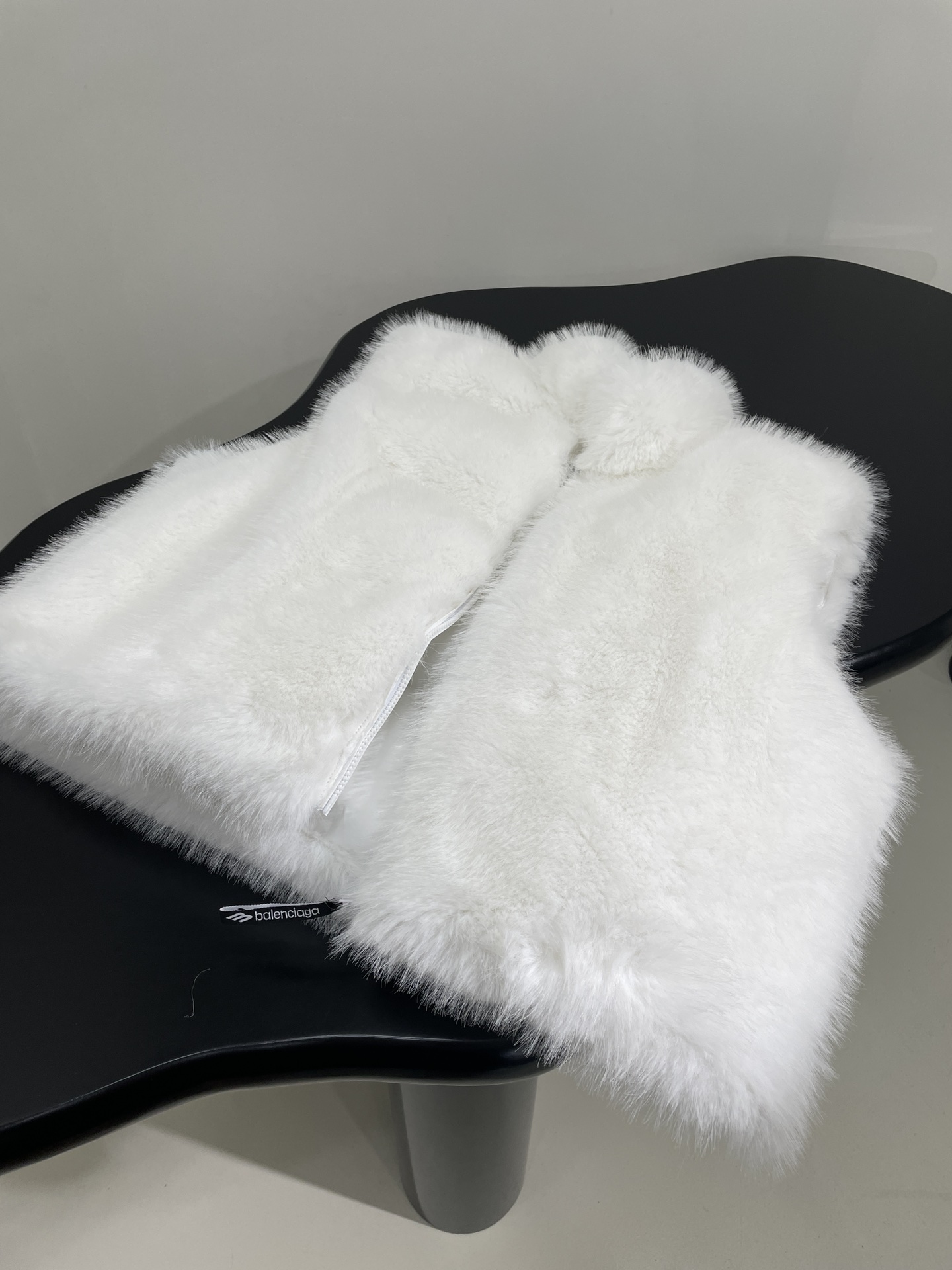 Customized 3B Sports Icon Ski Puffer Jacket with Green Fur and Orbital Zipper - 图片 8