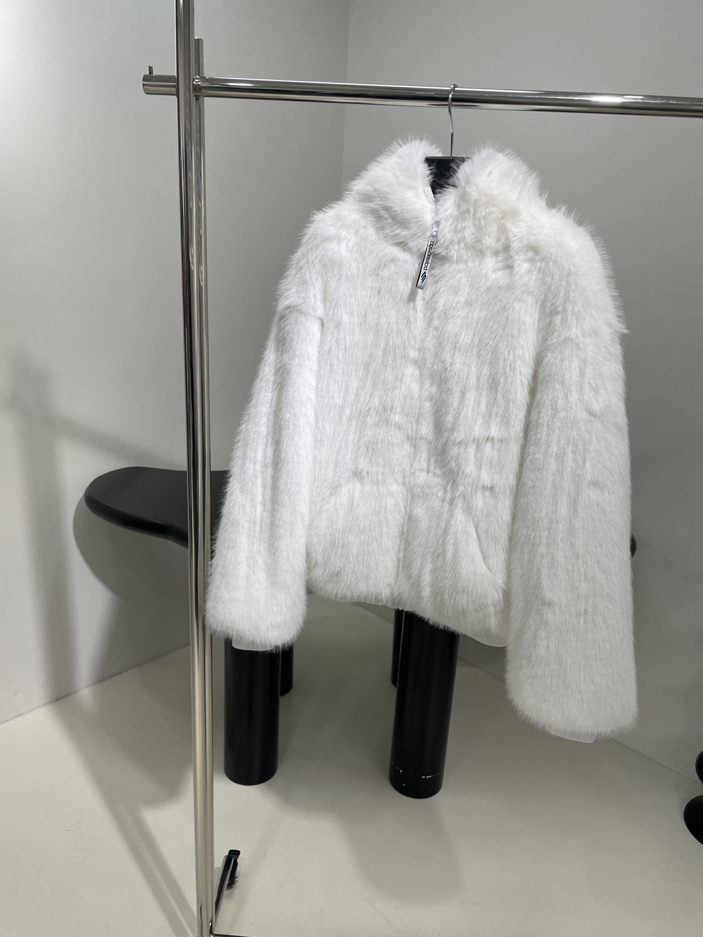 Customized Skin-Skiwear with 3B Icon Art and Heat-Firing Fabric Technology - 图片 1
