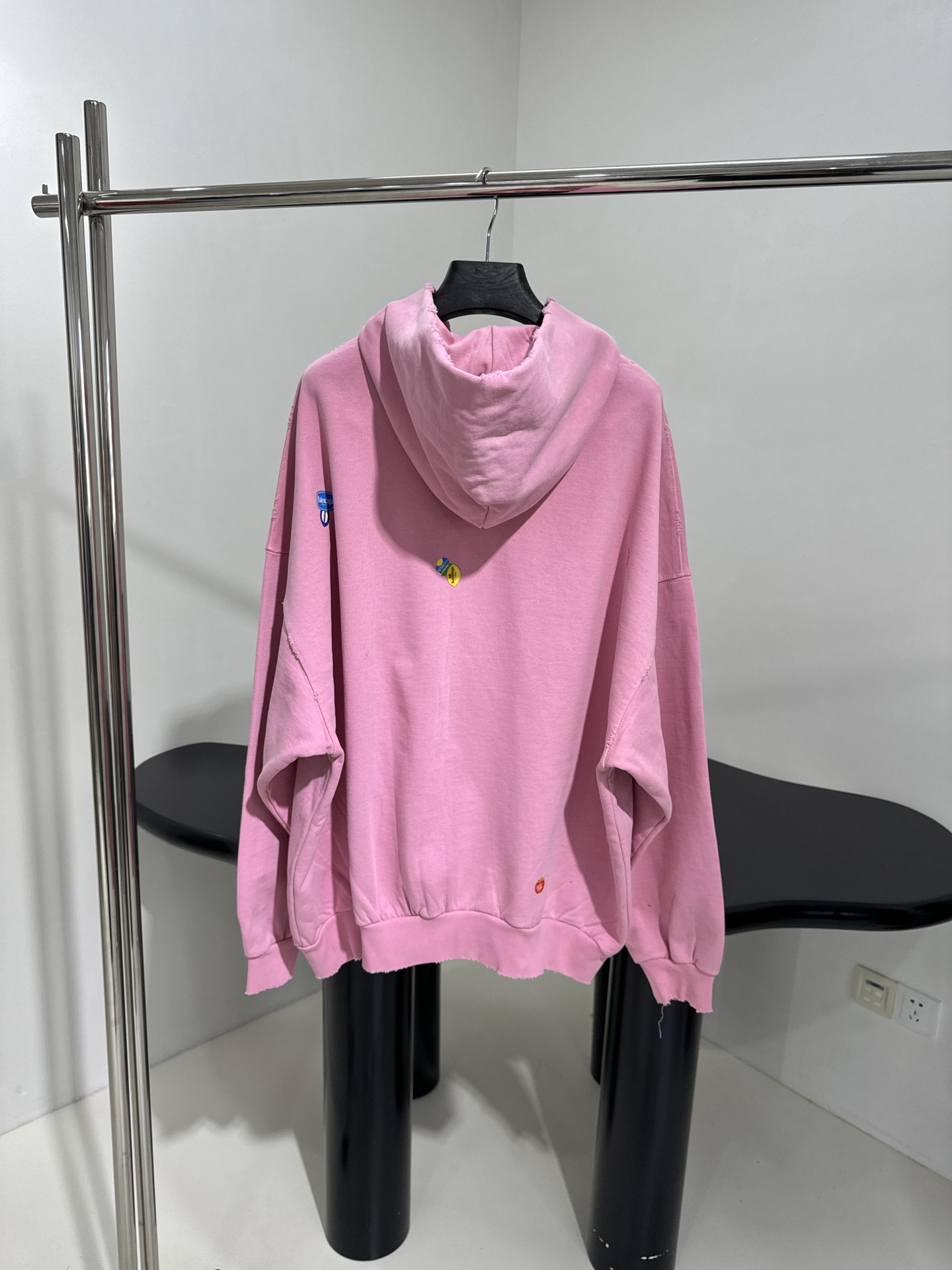 𝐵𝑎𝑙𝑒𝑛𝑐𝑖𝑎𝑔*25早春新品FRUITY中号版型拉链外套
褪色做旧粉色复古平纹针织面料
满饰frui