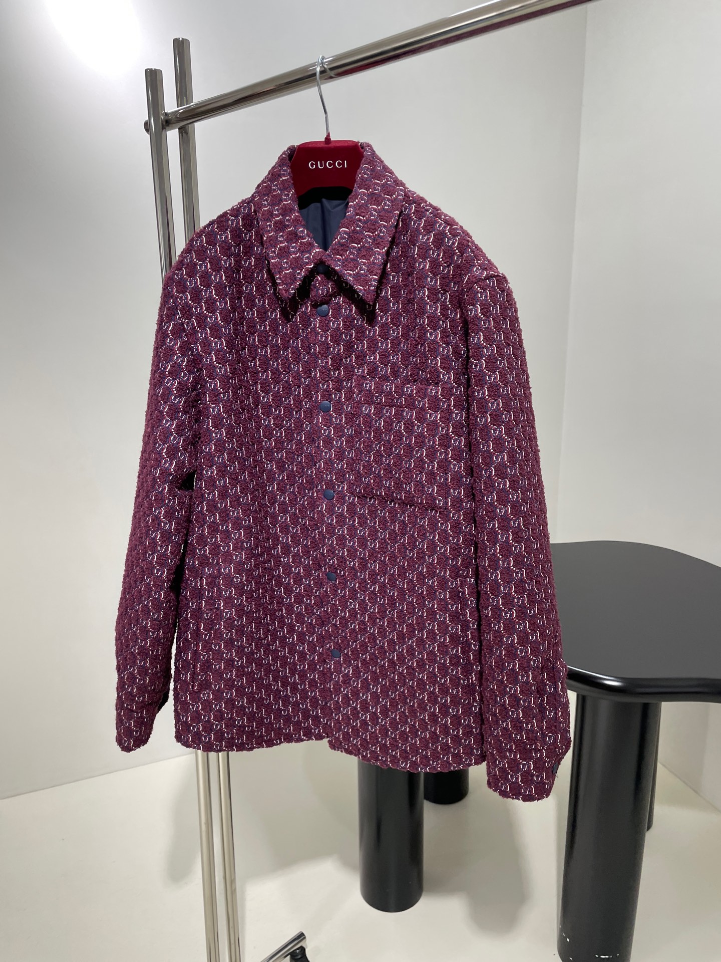 𝐺𝑢𝑐𝑐*早春新品饰GG Shadow结子绒羊毛提花棉服
独家定制羊毛结子绒提花面料
对格对花剪裁
有蓝