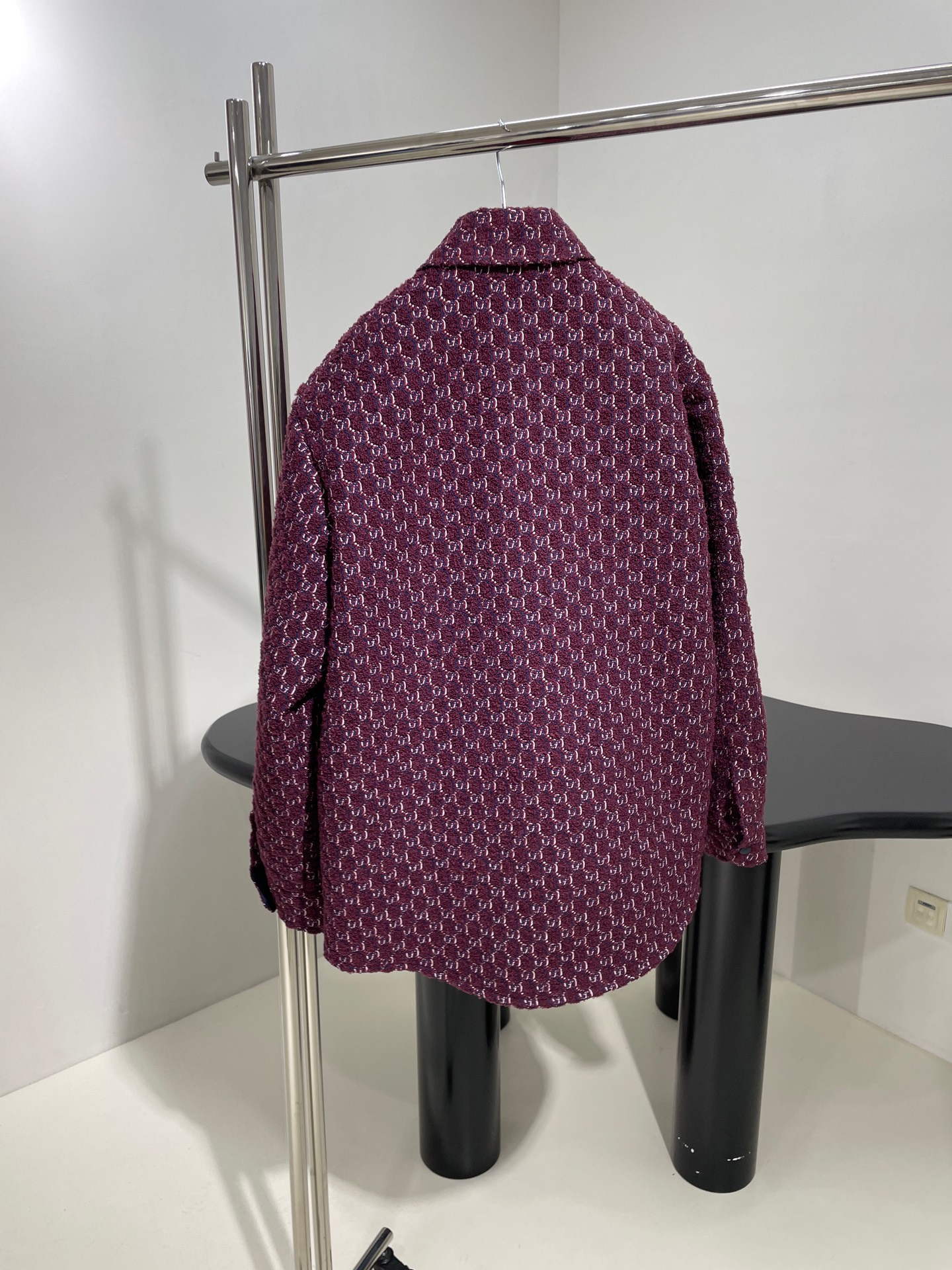 𝐺𝑢𝑐𝑐*早春新品饰GG Shadow结子绒羊毛提花棉服
独家定制羊毛结子绒提花面料
对格对花剪裁
有蓝