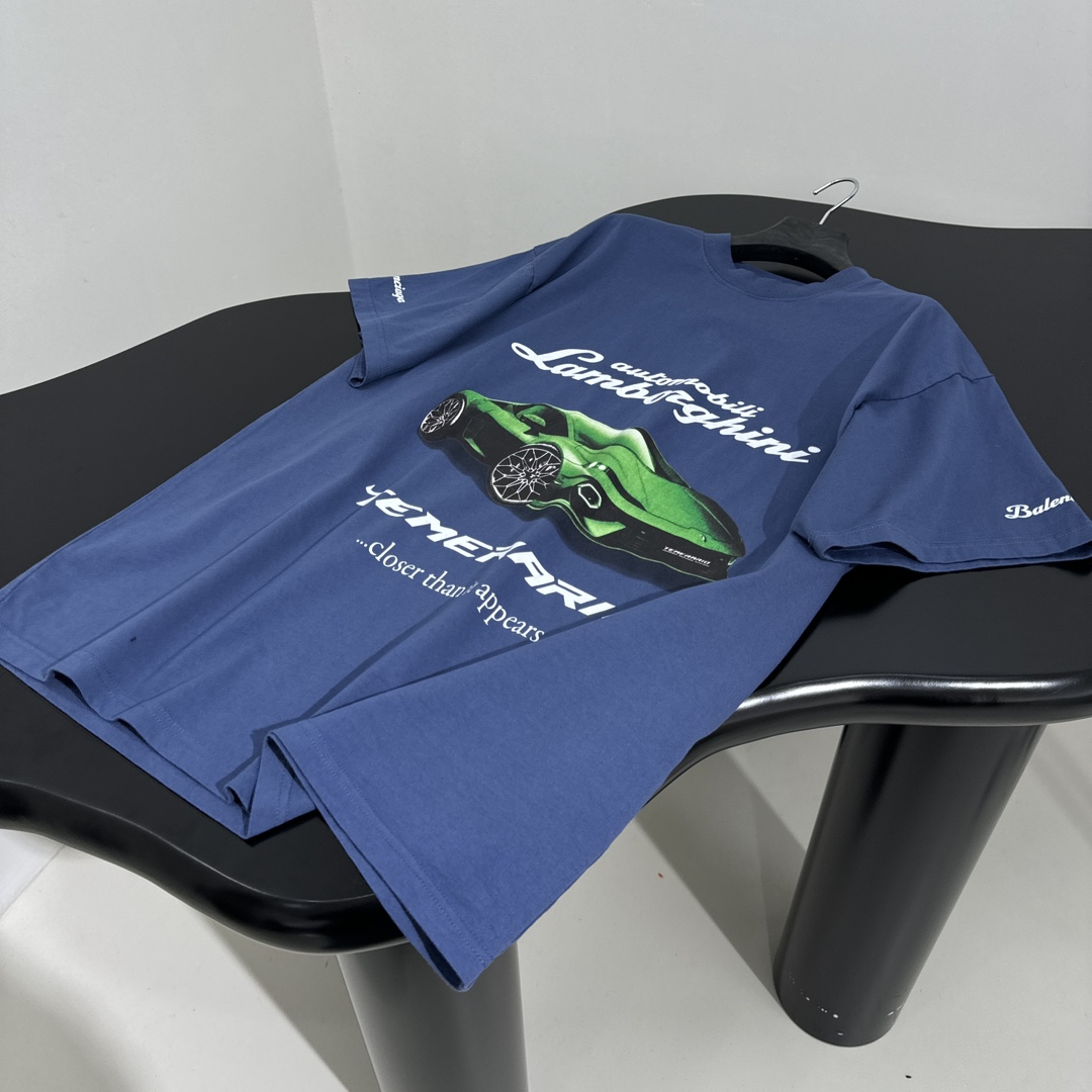 𝐵𝑎𝑙𝑒𝑛𝑐𝑖𝑎𝑔*25早春新品｜Automobili Lamborghini🛞联名合作廓形短袖T恤
独