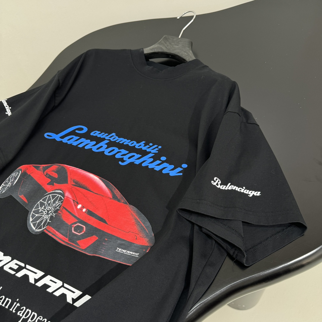 𝐵𝑎𝑙𝑒𝑛𝑐𝑖𝑎𝑔*25早春新品｜Automobili Lamborghini🛞联名合作廓形短袖T恤
独