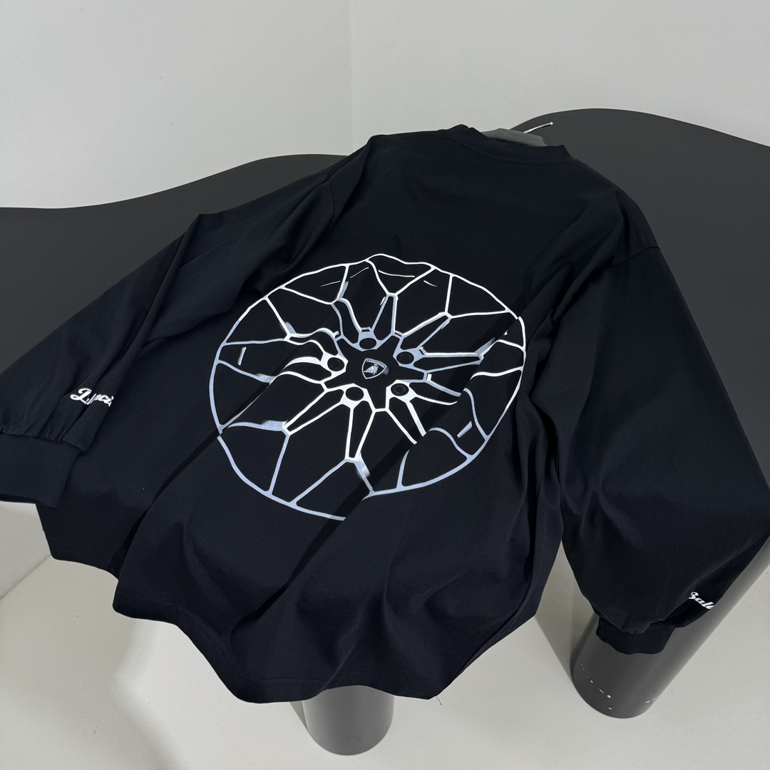 𝐵𝑎𝑙𝑒𝑛𝑐𝑖𝑎𝑔*25早春新品｜Automobili Lamborghini🛞联名合作廓形长袖T恤
独