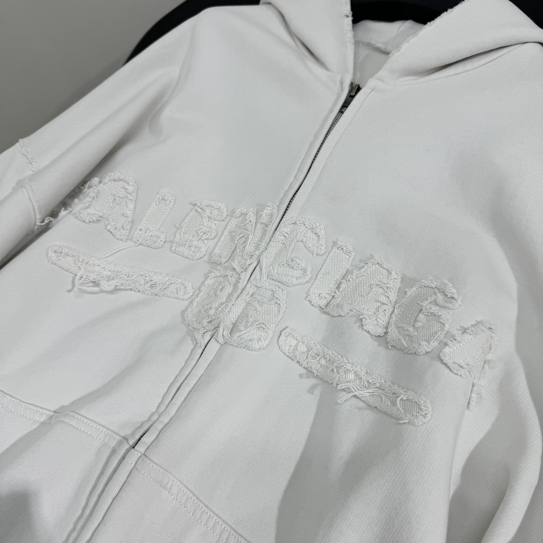 𝐵𝑎𝑙𝑒𝑛𝑐𝑖𝑎𝑔*新品NEW YEAR SERIES 25 - HOODIE常规版型拉链连帽卫衣
复古
