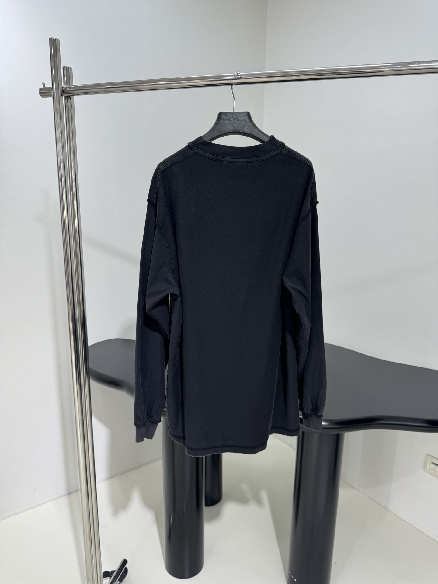 𝐵𝑎𝑙𝑒𝑛𝑐𝑖𝑎𝑔*新品NEW YEAR SERIES 25 - HOODIE大版型长袖T桖
复古平纹针