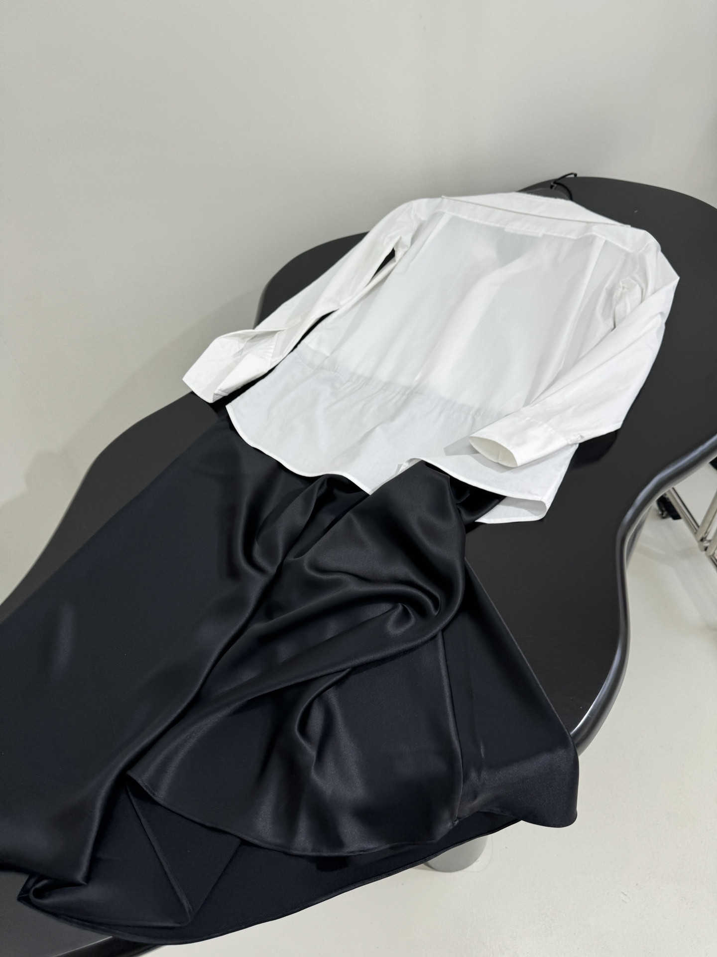 MM6 Cotton Shirt Dress: Gender-Neutral, Loose Fit, White Color, Tweed Details - 图片 8