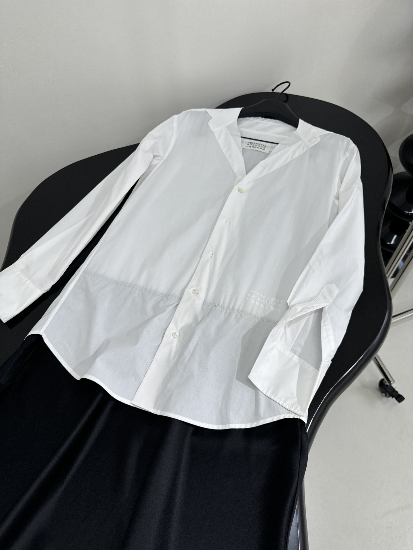 MM6 Cotton Shirt Dress: Gender-Neutral, Loose Fit, White Color, Tweed Details - 图片 5