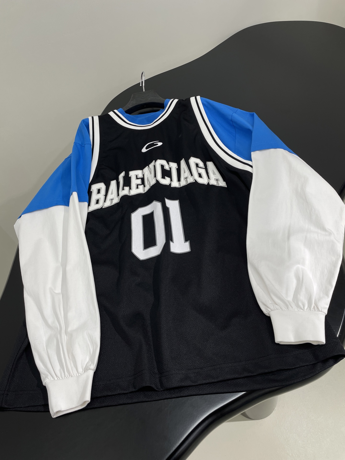 𝐵𝑎𝑙𝑒𝑛𝑐𝑖𝑎𝑔*新品BASKETBALL SERIES - 3件套层叠长袖T恤
定制定染复古运动网眼