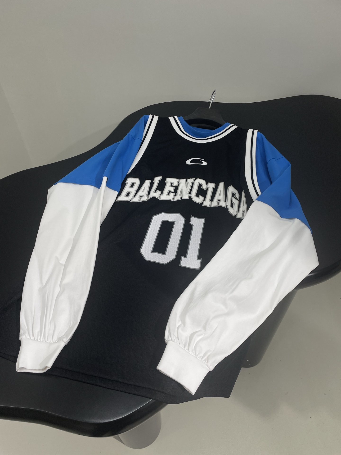 𝐵𝑎𝑙𝑒𝑛𝑐𝑖𝑎𝑔*新品BASKETBALL SERIES - 3件套层叠长袖T恤
定制定染复古运动网眼