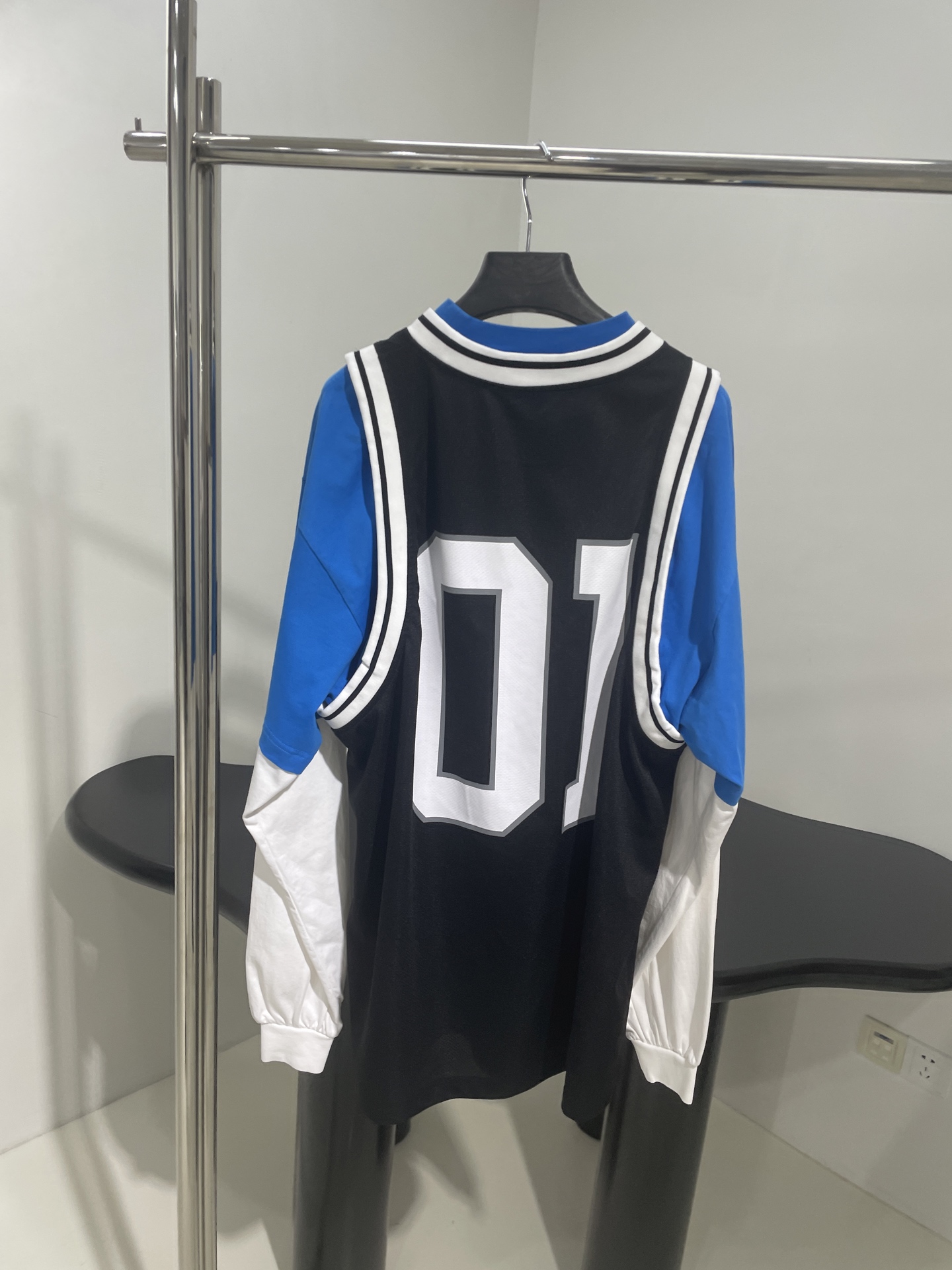 𝐵𝑎𝑙𝑒𝑛𝑐𝑖𝑎𝑔*新品BASKETBALL SERIES - 3件套层叠长袖T恤
定制定染复古运动网眼