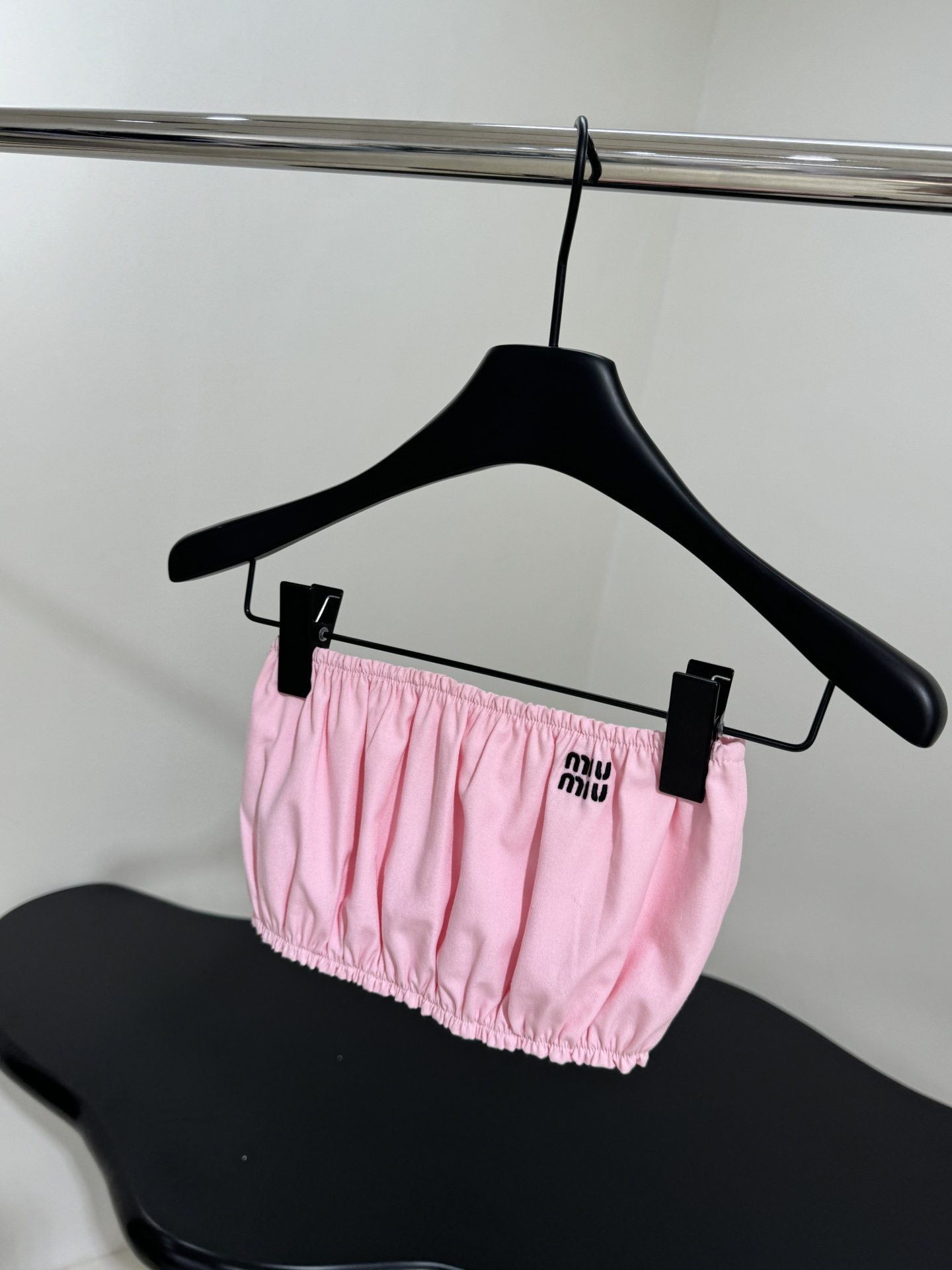 Stylish Loose Cherry Pollen Silk Dress with Brand Embroidery – Sakura House Collection.